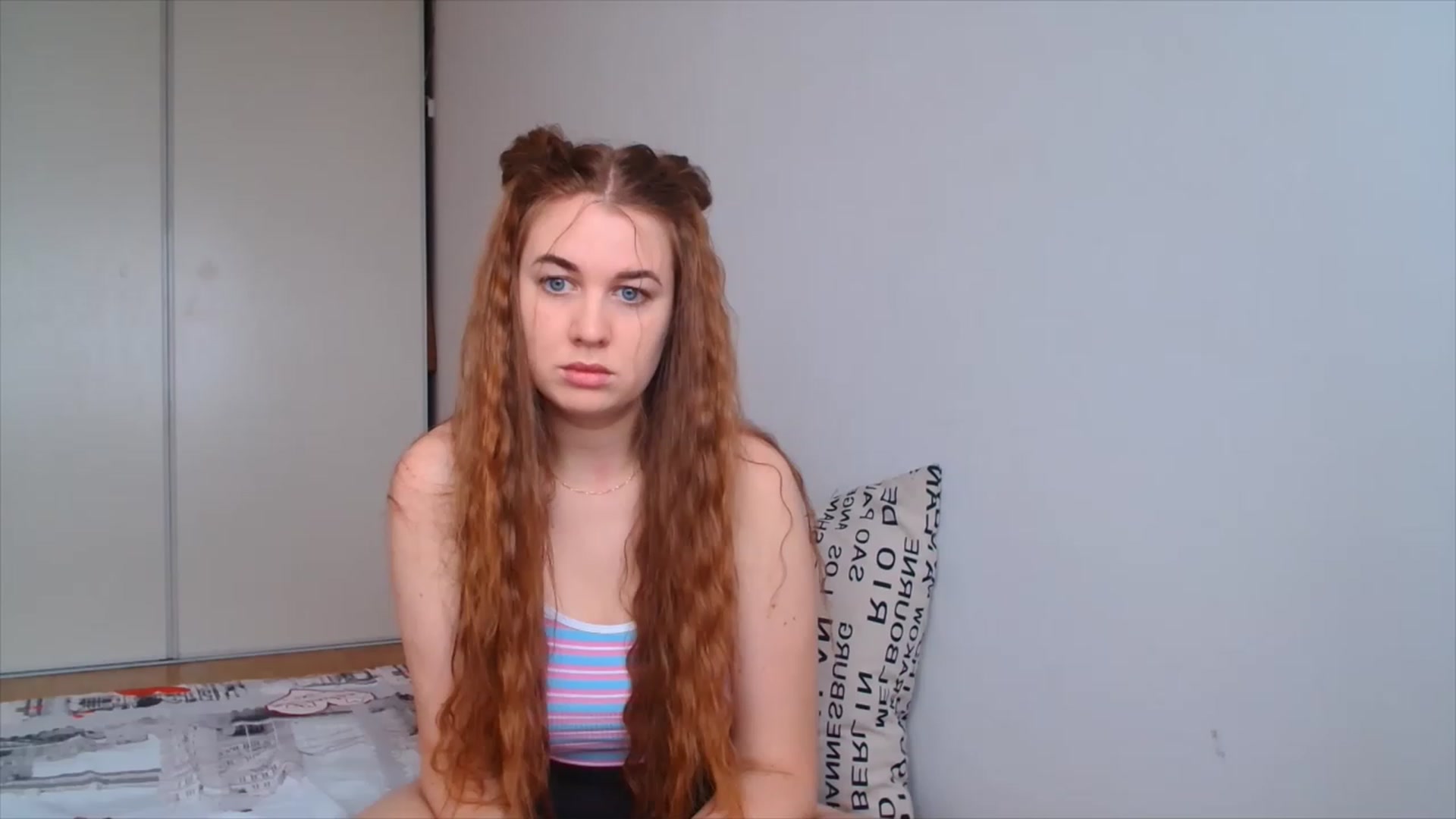 Gallery image thumbnail from IFlowersGirl's myfreecams stream on, 12/22/2022, 10:47 image 13 of 20