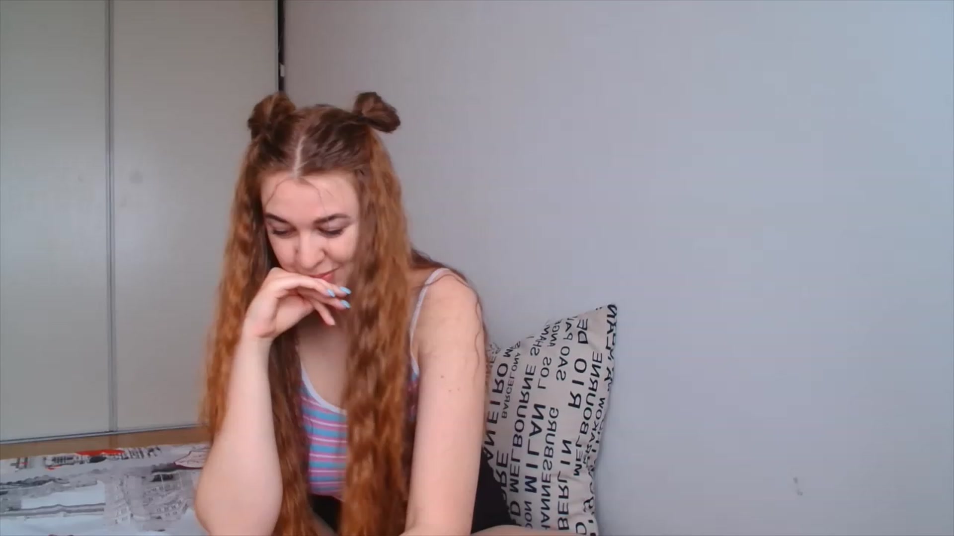 Gallery image thumbnail from IFlowersGirl's myfreecams stream on, 12/22/2022, 10:47 image 11 of 20