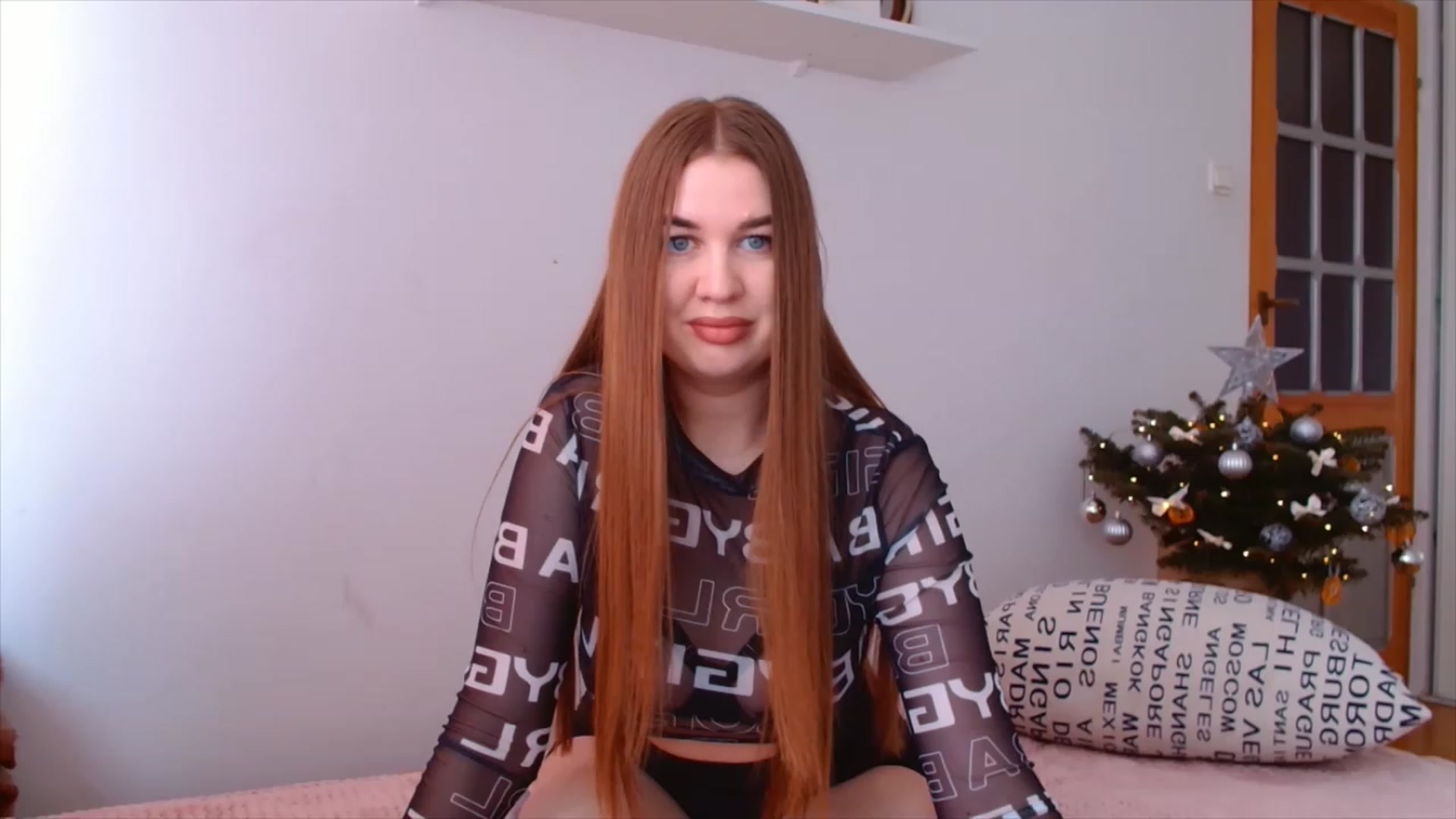 Gallery image thumbnail from IFlowersGirl's myfreecams stream on, 12/25/2022, 10:55 image 3 of 20