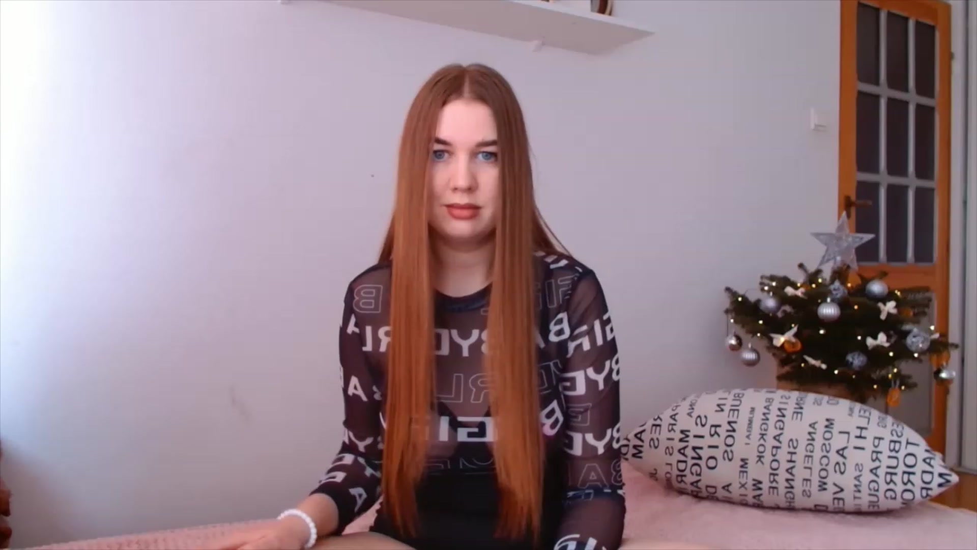 Gallery image thumbnail from IFlowersGirl's myfreecams stream on, 12/25/2022, 10:55 image 4 of 20
