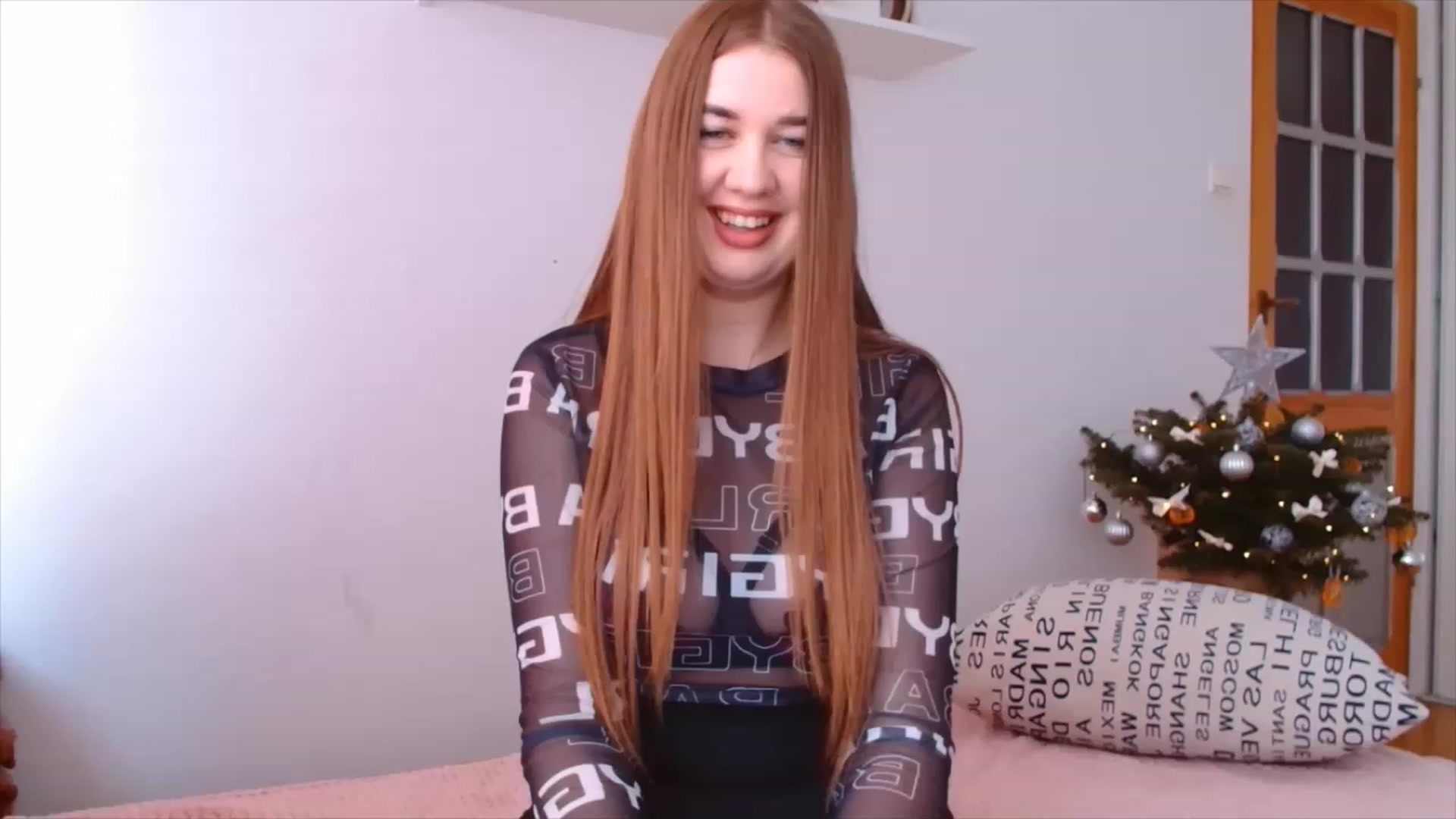 Gallery image thumbnail from IFlowersGirl's myfreecams stream on, 12/25/2022, 10:55 image 16 of 20