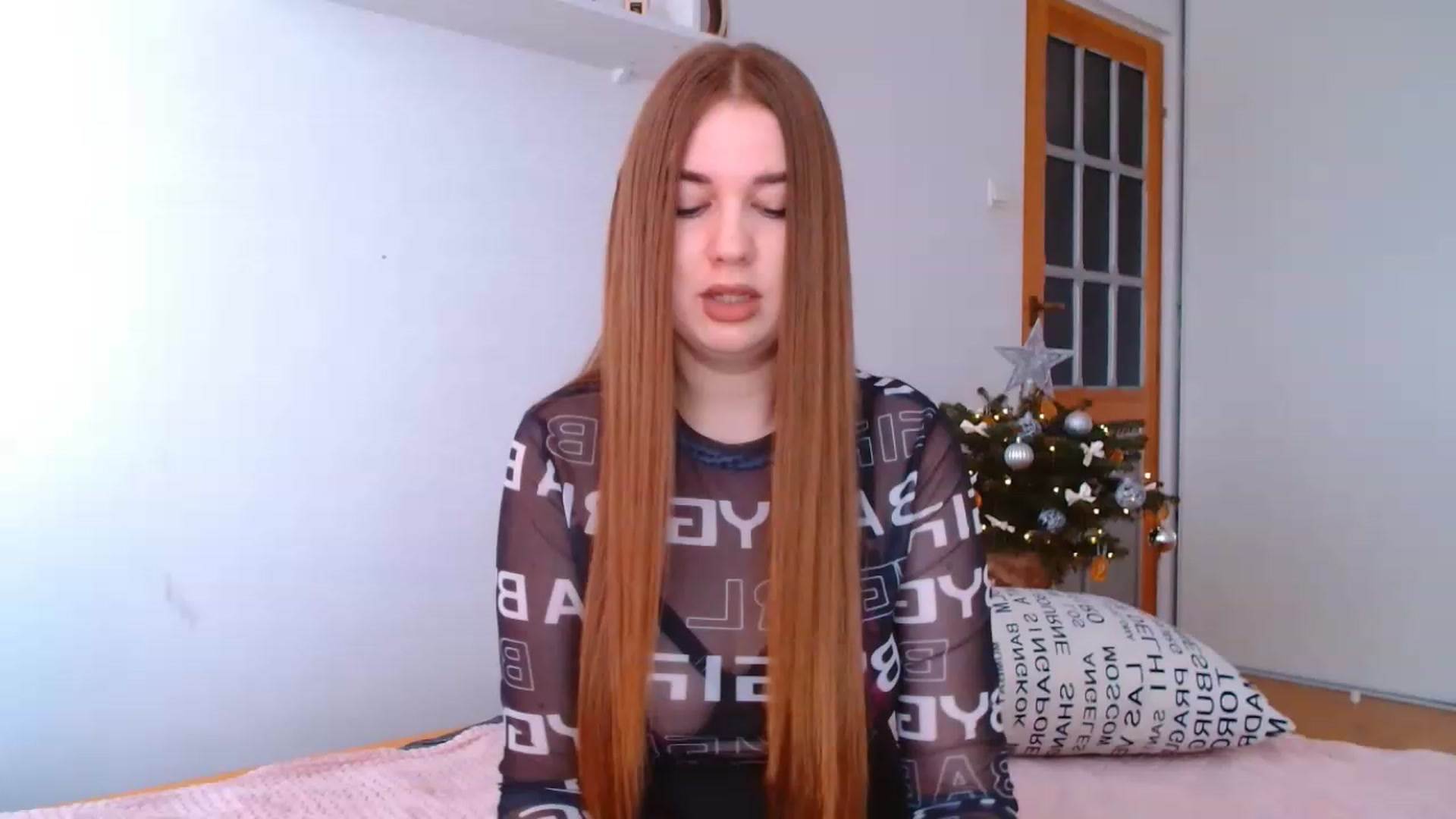 Gallery image thumbnail from IFlowersGirl's myfreecams stream on, 12/25/2022, 13:45 image 1 of 20