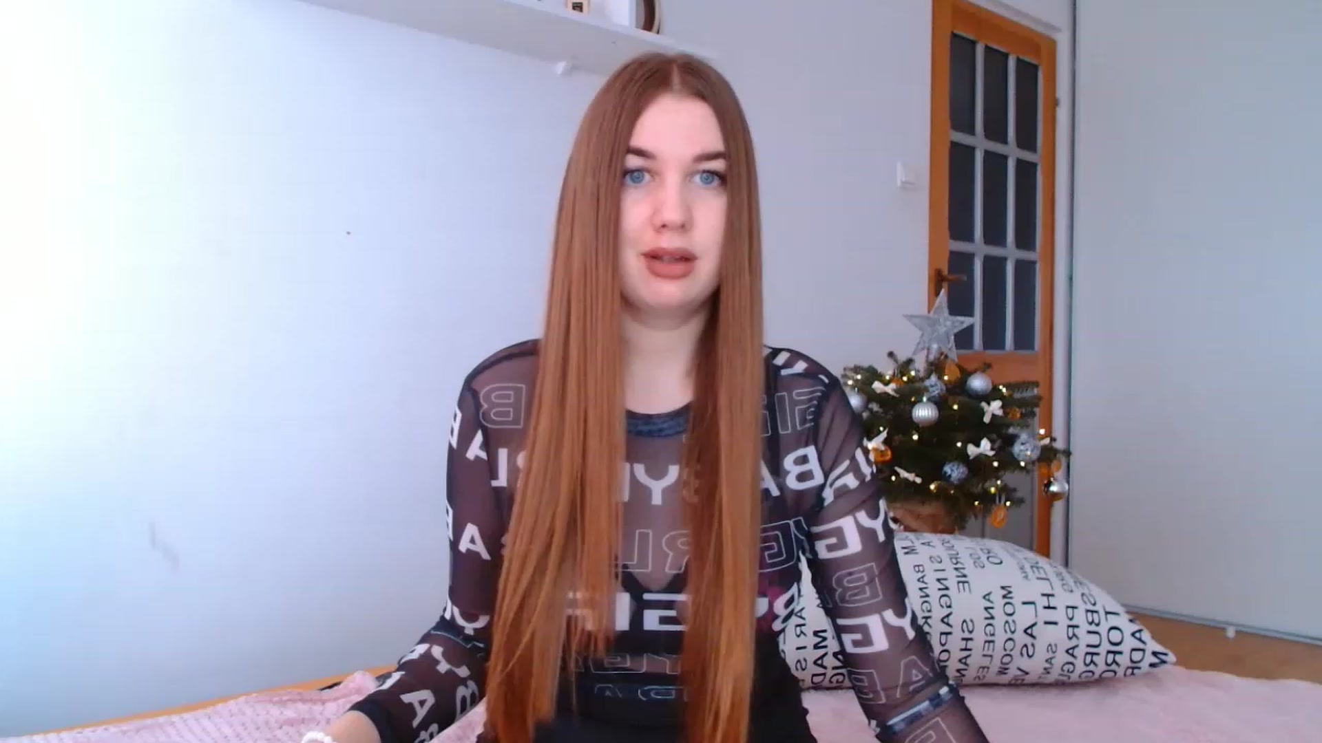 Gallery image thumbnail from IFlowersGirl's myfreecams stream on, 12/25/2022, 13:45 image 7 of 20