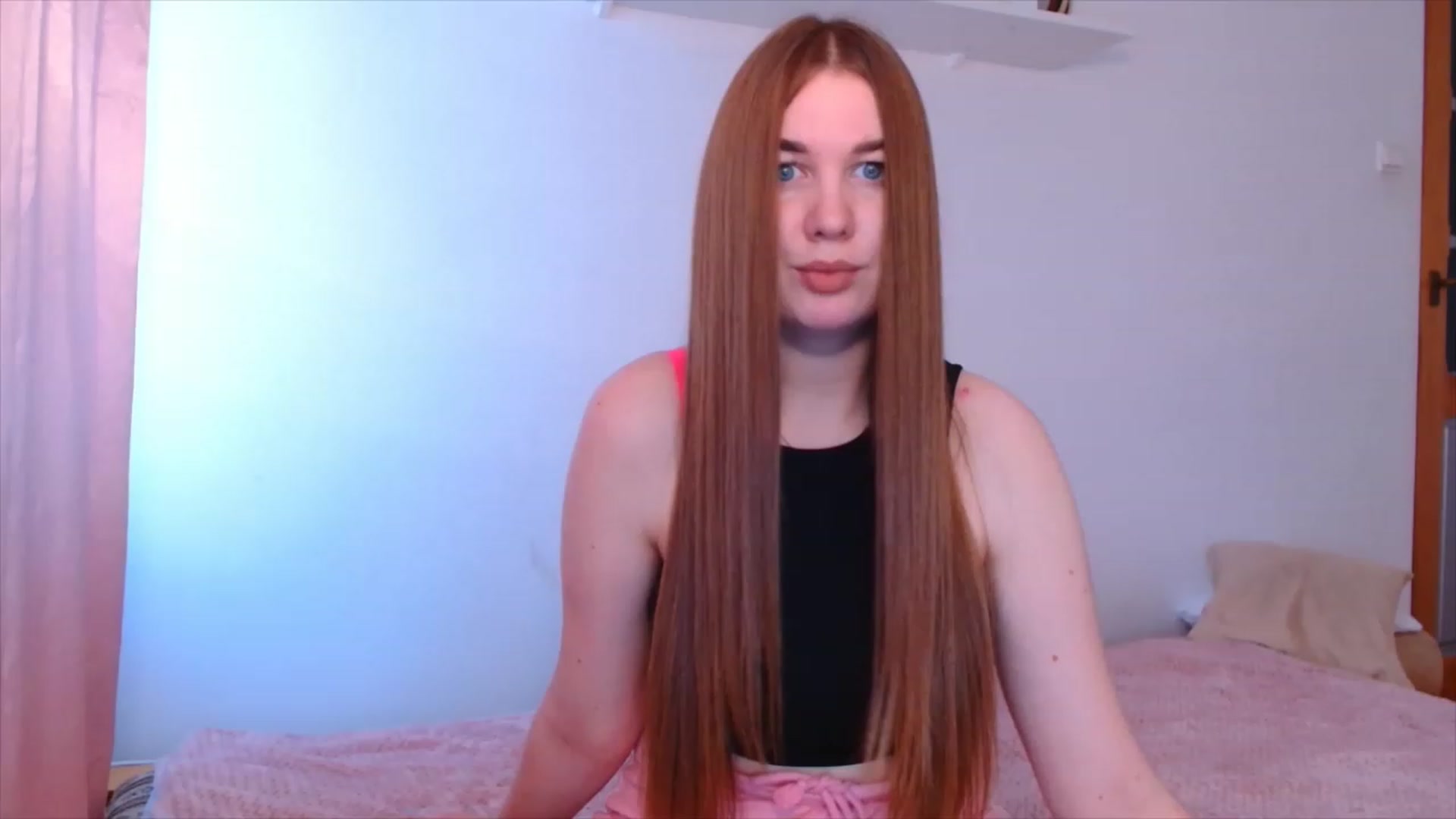 Gallery image thumbnail from IFlowersGirl's myfreecams stream on, 12/26/2022, 12:25 image 8 of 20