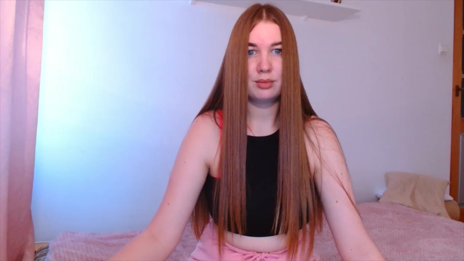 Gallery image thumbnail from IFlowersGirl's myfreecams stream on, 12/26/2022, 12:25 image 12 of 20