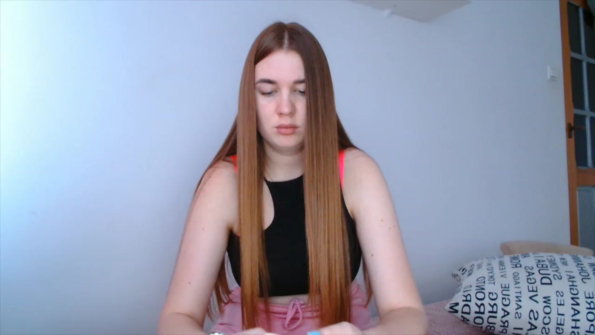 Gallery image thumbnail from IFlowersGirl's myfreecams stream on, 12/26/2022, 13:31 image 10 of 20