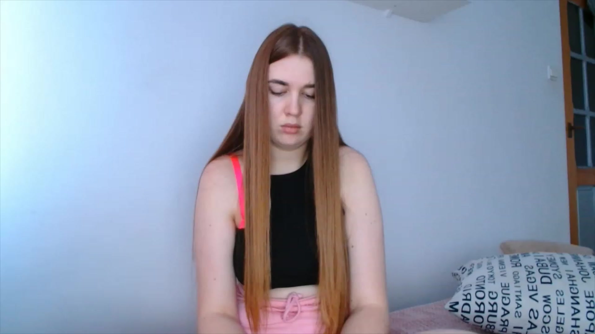 Gallery image thumbnail from IFlowersGirl's myfreecams stream on, 12/26/2022, 13:31 image 8 of 20