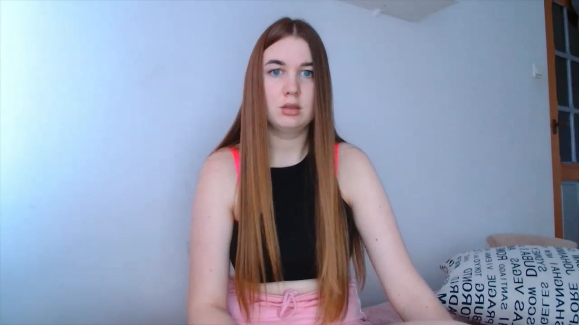 Gallery image thumbnail from IFlowersGirl's myfreecams stream on, 12/26/2022, 13:31 image 7 of 20