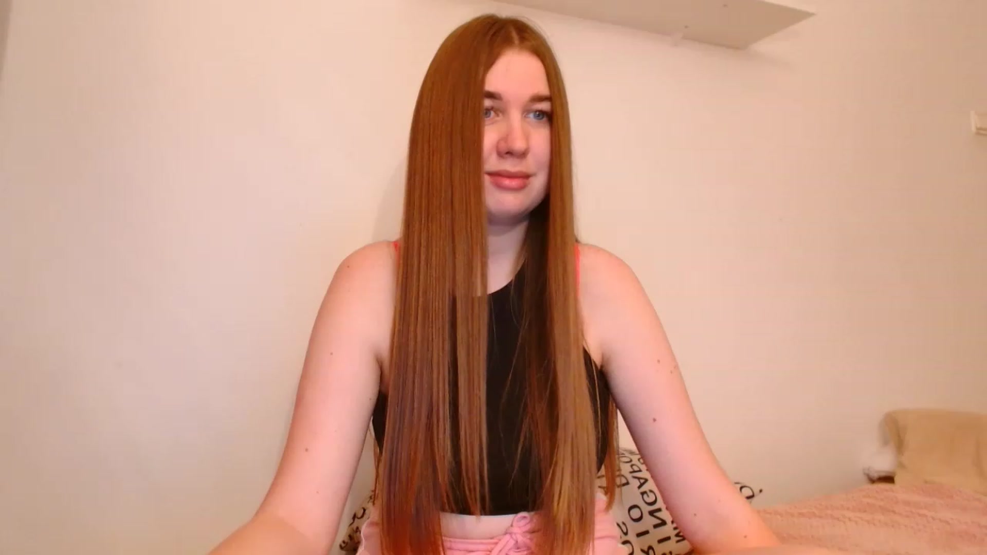 Gallery image thumbnail from IFlowersGirl's myfreecams stream on, 12/26/2022, 15:37 image 4 of 20