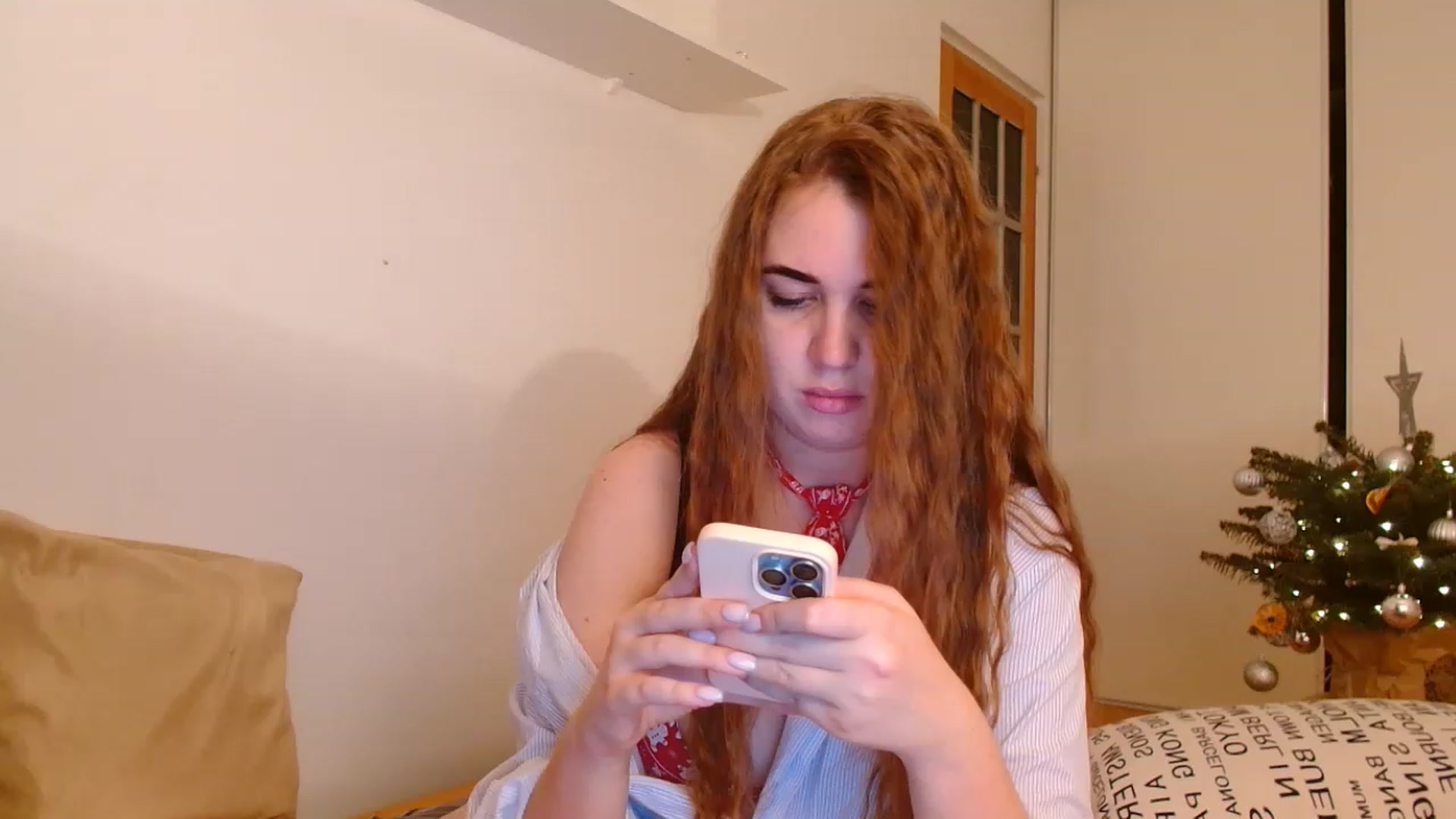 Gallery image thumbnail from IFlowersGirl's myfreecams stream on, 01/01/2023, 17:52 image 2 of 20