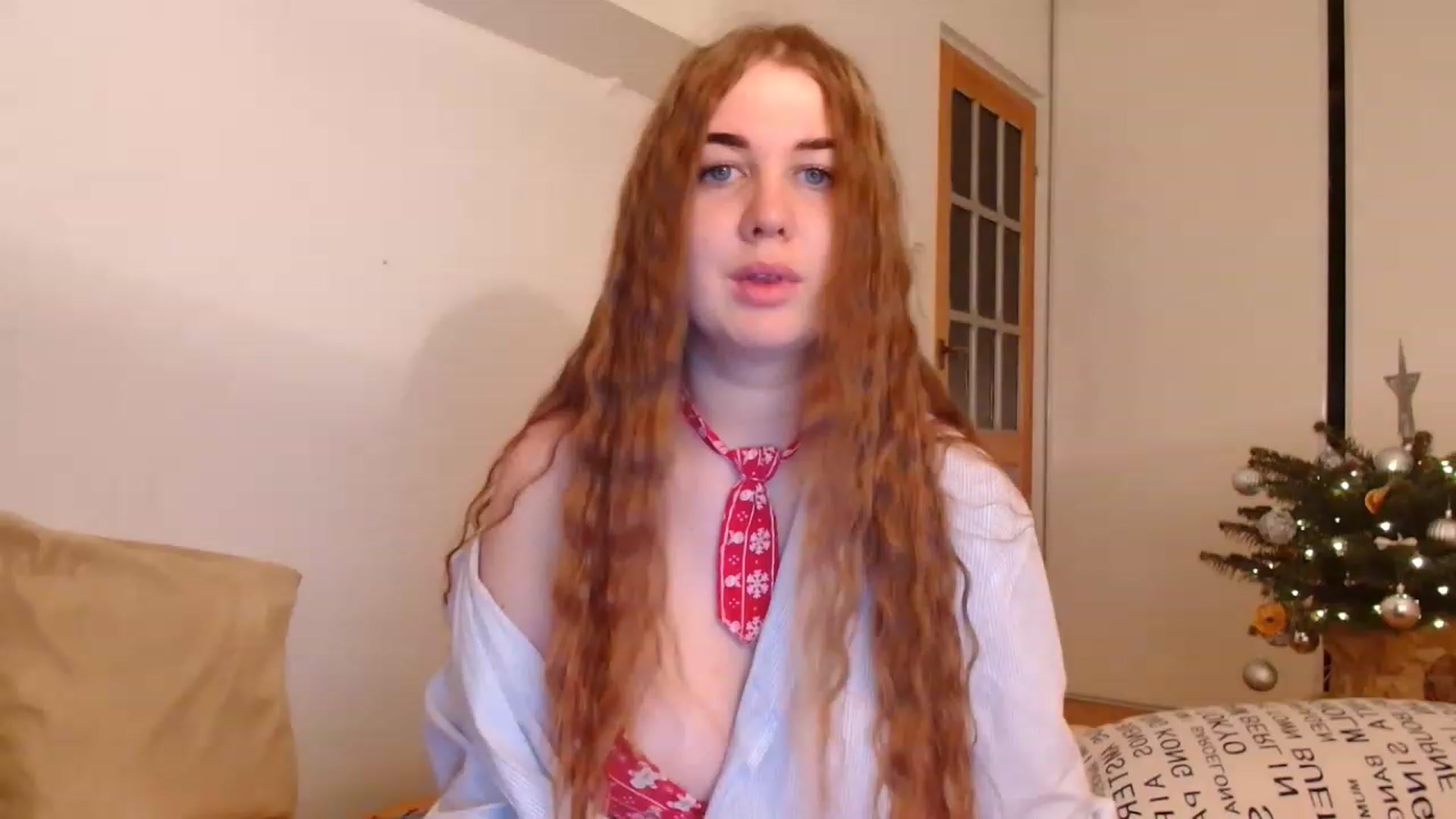Gallery image thumbnail from IFlowersGirl's myfreecams stream on, 01/01/2023, 17:52 image 4 of 20