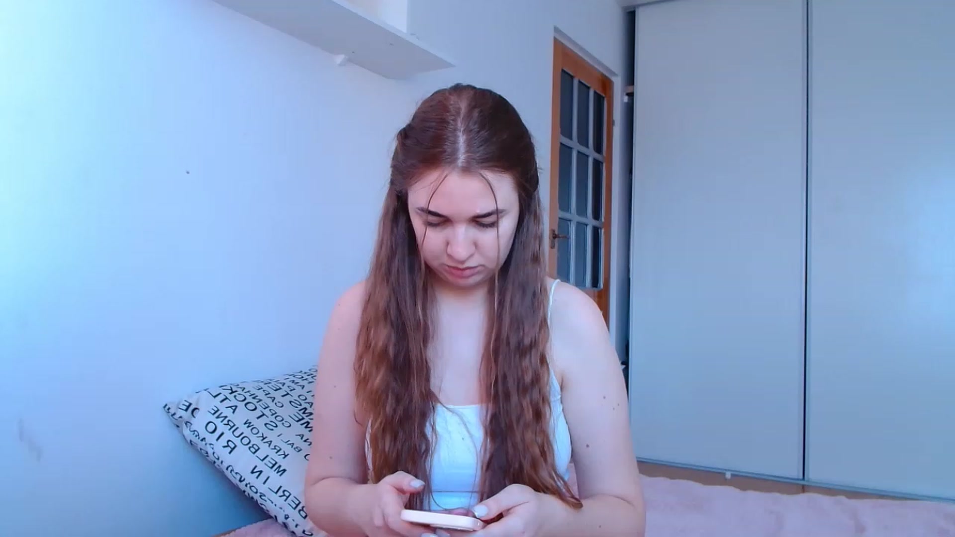 Gallery image thumbnail from IFlowersGirl's myfreecams stream on, 01/03/2023, 09:32 image 10 of 20