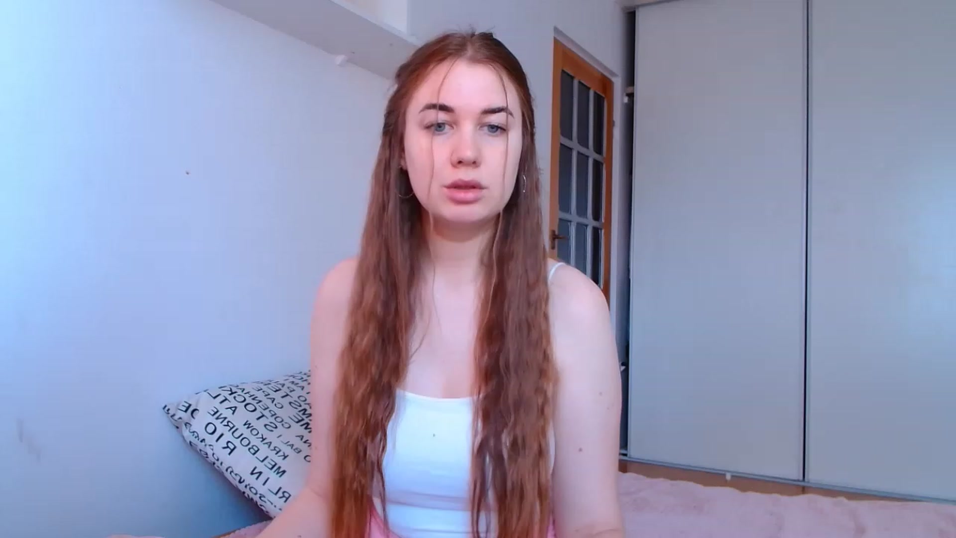 Gallery image thumbnail from IFlowersGirl's myfreecams stream on, 01/03/2023, 09:32 image 7 of 20