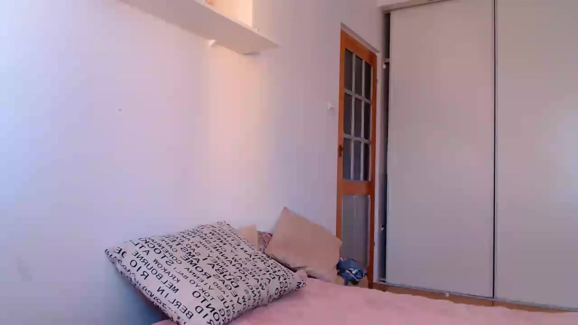 Gallery image thumbnail from IFlowersGirl's myfreecams stream on, 01/03/2023, 09:32 image 16 of 20