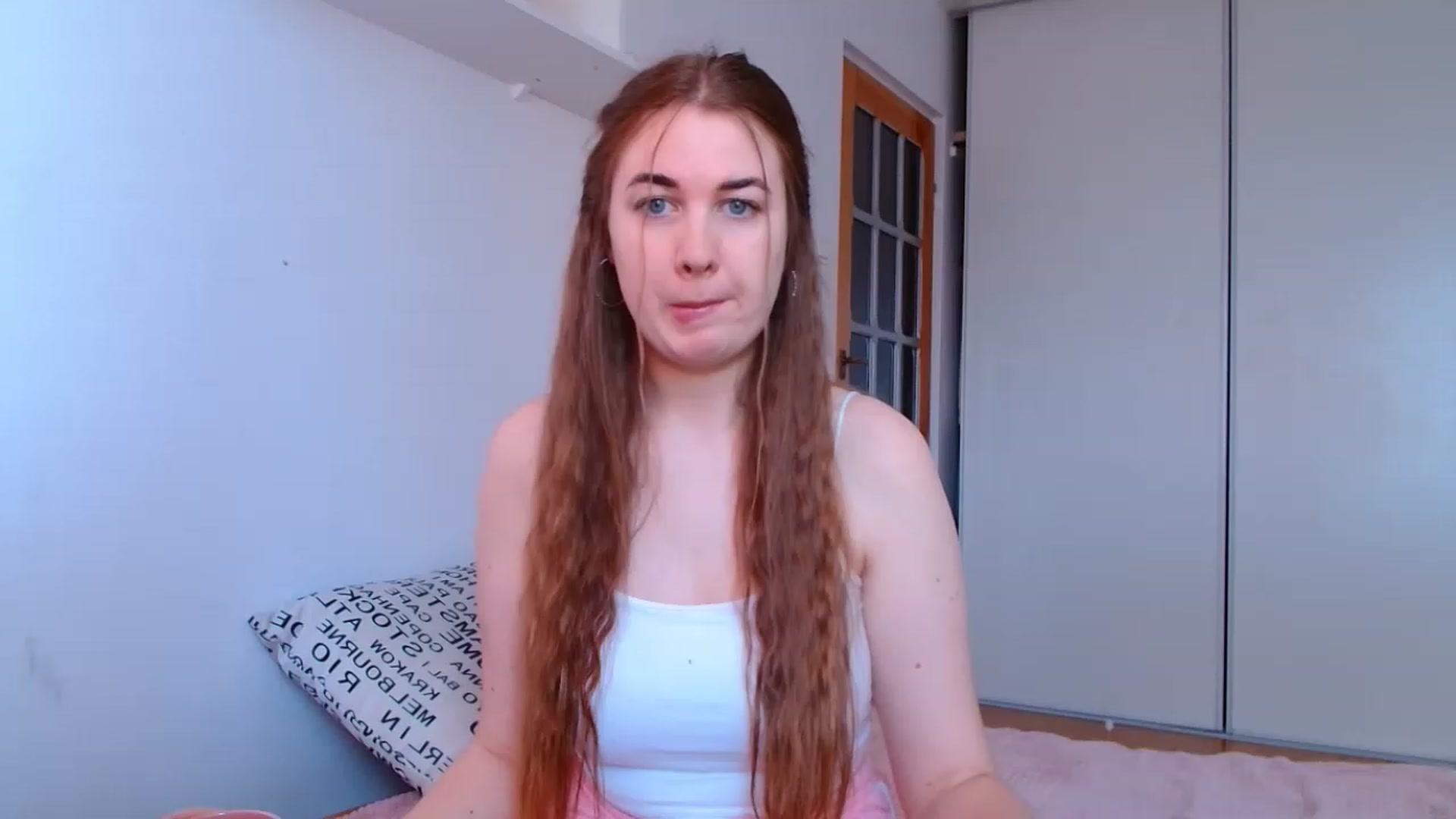 Gallery image thumbnail from IFlowersGirl's myfreecams stream on, 01/03/2023, 09:32 image 6 of 20