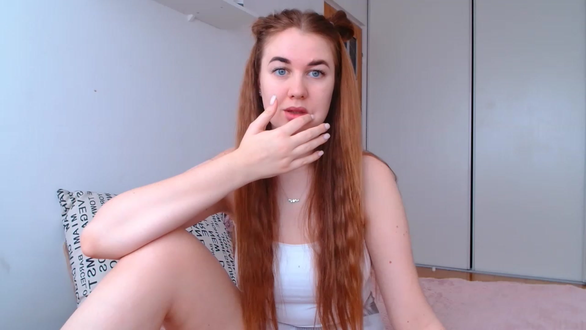 Gallery image thumbnail from IFlowersGirl's myfreecams stream on, 01/04/2023, 10:33 image 14 of 20