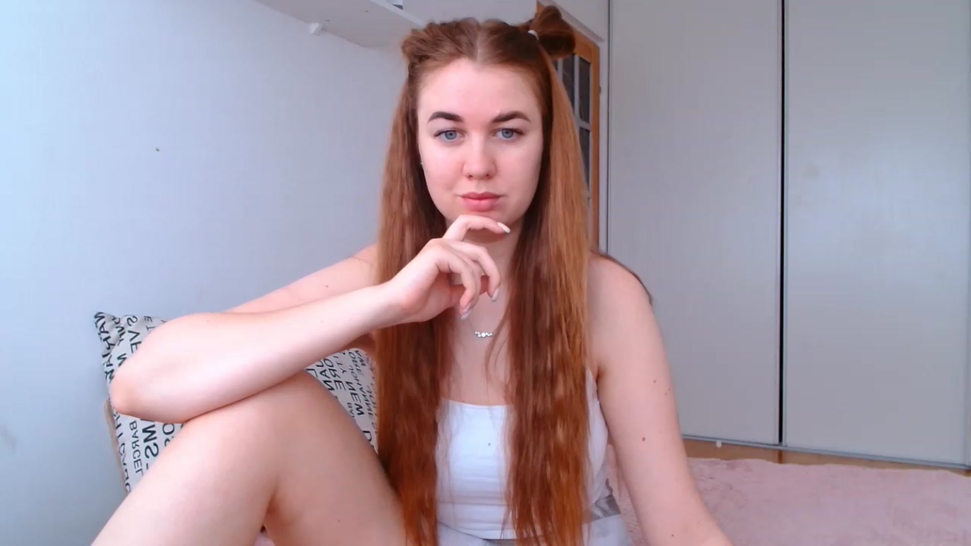 Gallery image thumbnail from IFlowersGirl's myfreecams stream on, 01/04/2023, 10:33 image 13 of 20
