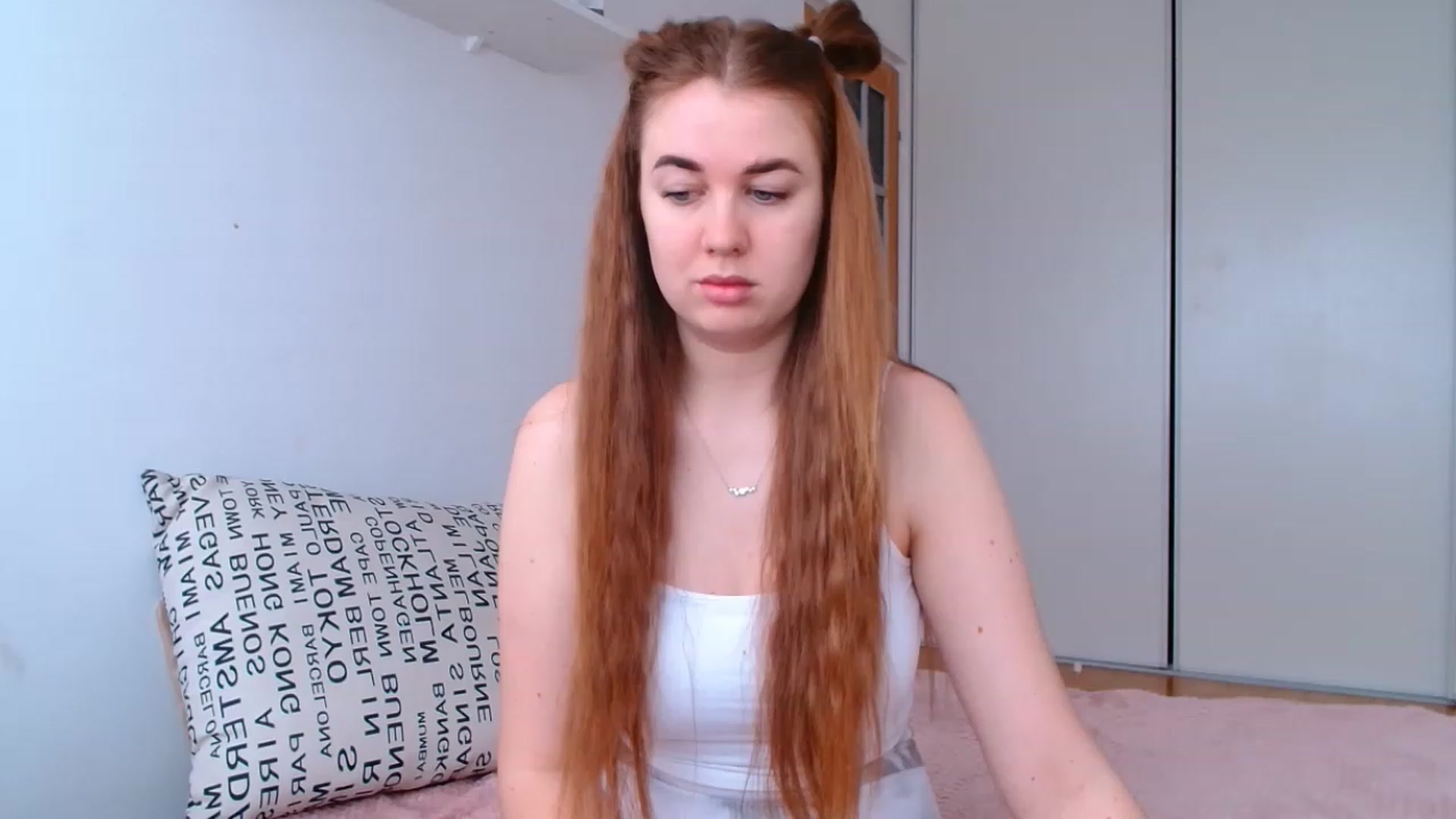 Gallery image thumbnail from IFlowersGirl's myfreecams stream on, 01/04/2023, 10:33 image 2 of 20