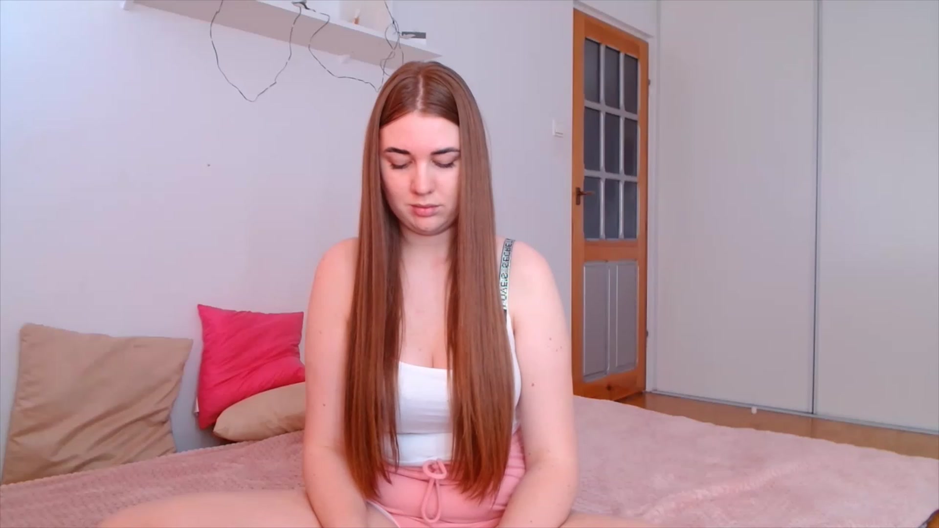 Gallery image thumbnail from IFlowersGirl's myfreecams stream on, 03/02/2023, 13:02 image 2 of 20