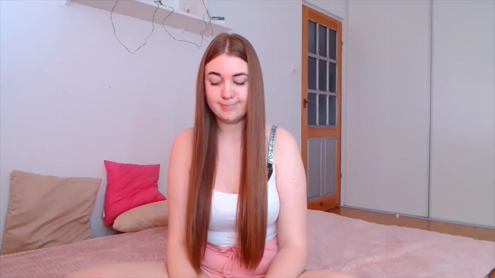 Gallery image thumbnail from IFlowersGirl's myfreecams stream on, 03/02/2023, 13:02 image 6 of 20