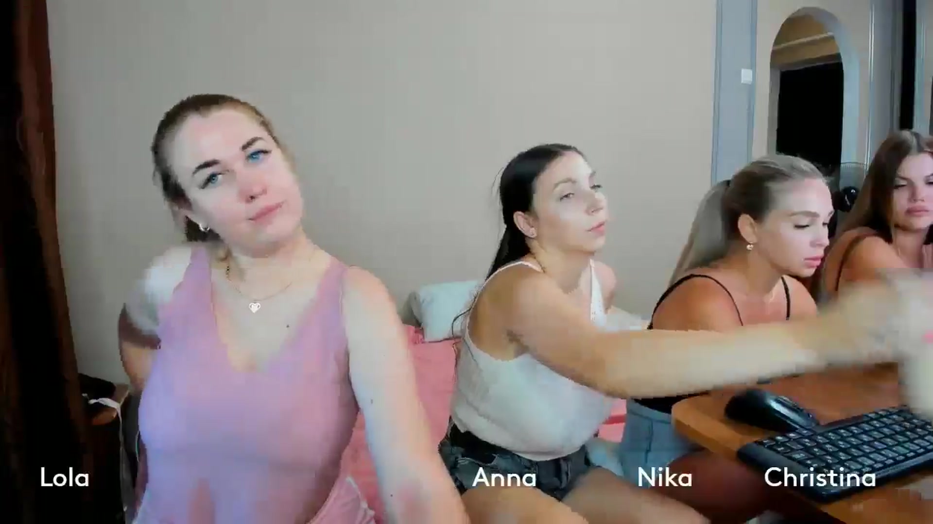 Gallery image thumbnail from IFlowersGirl's myfreecams stream on, 07/08/2024, 08:49 image 10 of 20