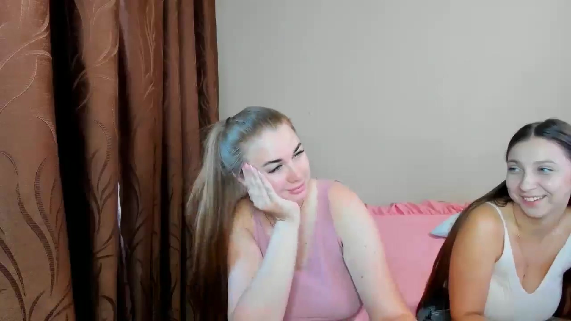 Gallery image thumbnail from IFlowersGirl's myfreecams stream on, 07/08/2024, 09:30 image 8 of 20