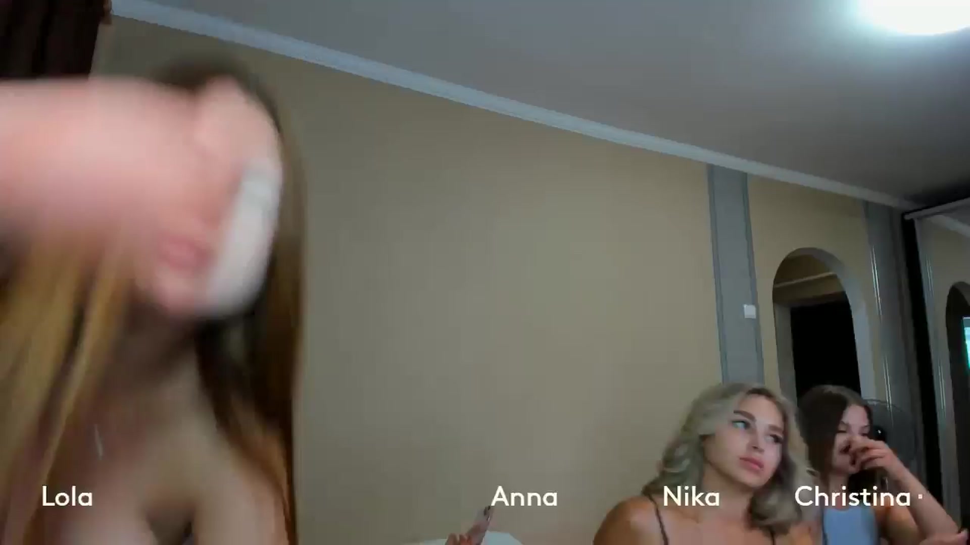 Gallery image thumbnail from IFlowersGirl's myfreecams stream on, 07/12/2024, 10:32 image 19 of 20