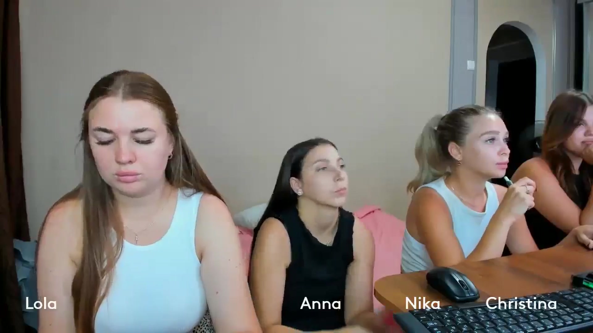 Gallery image thumbnail from IFlowersGirl's myfreecams stream on, 07/13/2024, 10:10 image 2 of 20
