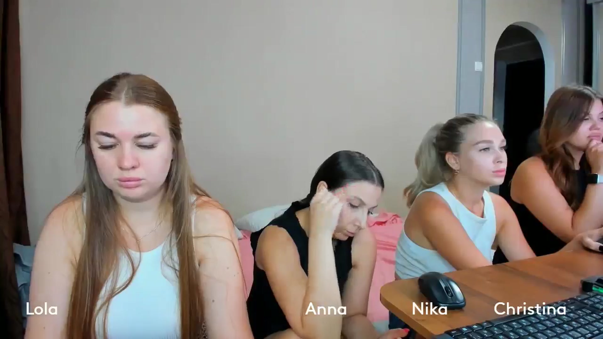 Gallery image thumbnail from IFlowersGirl's myfreecams stream on, 07/13/2024, 10:10 image 10 of 20