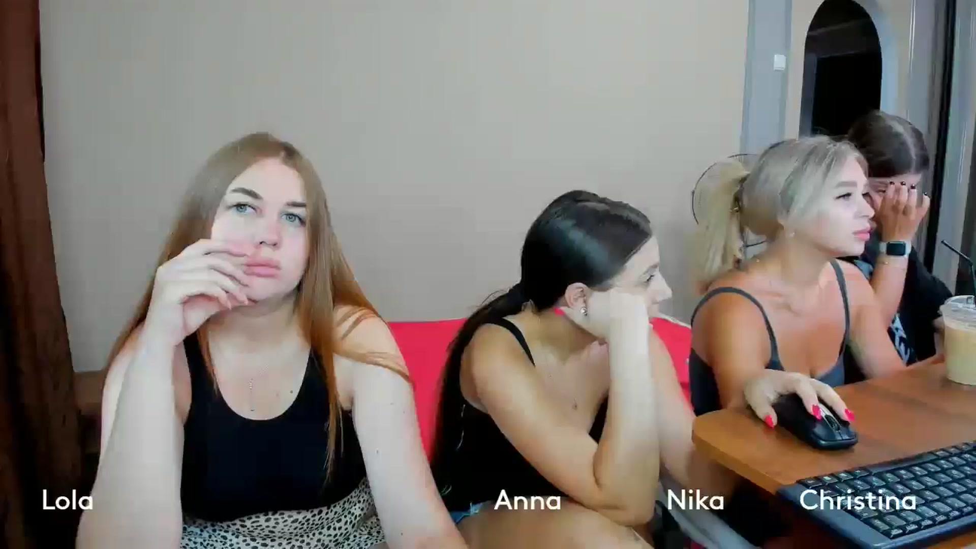 Gallery image thumbnail from IFlowersGirl's myfreecams stream on, 07/16/2024, 11:04 image 1 of 20