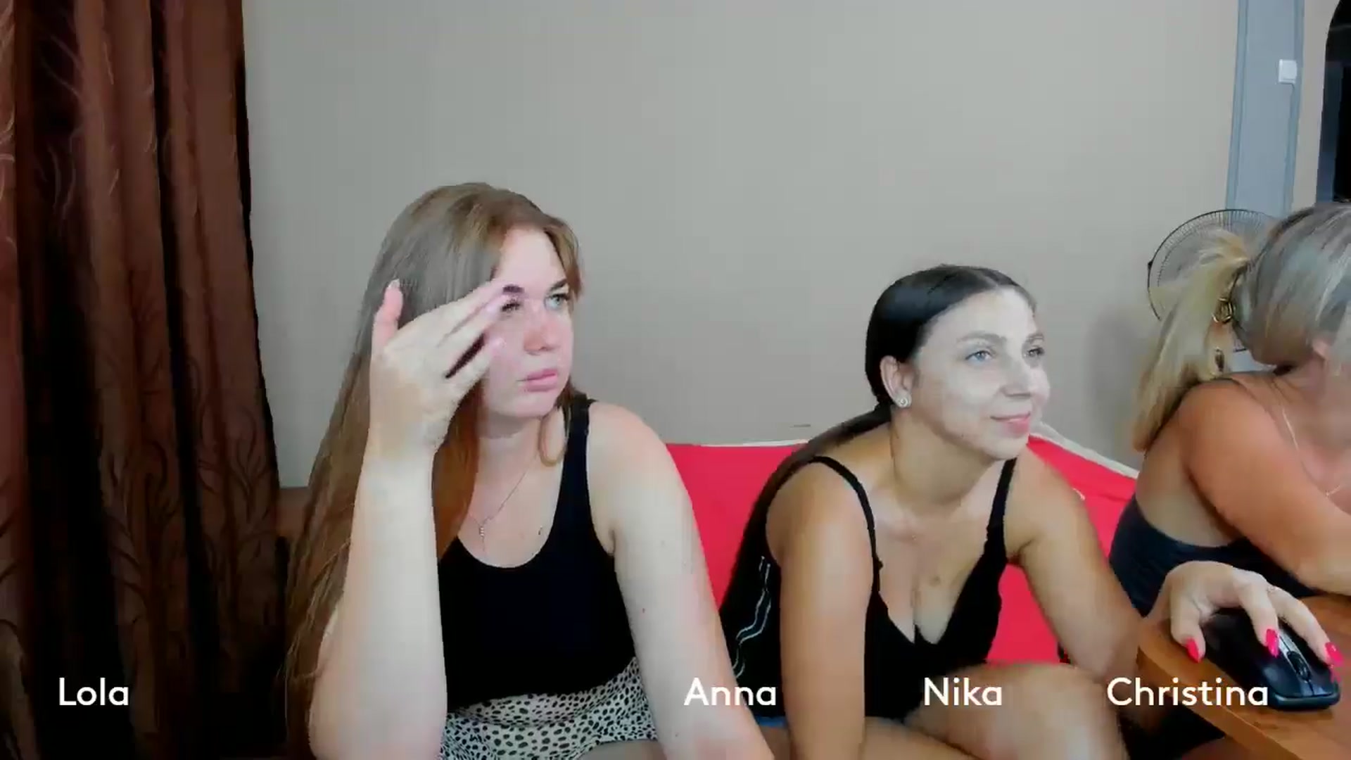 Gallery image thumbnail from IFlowersGirl's myfreecams stream on, 07/16/2024, 11:04 image 18 of 20