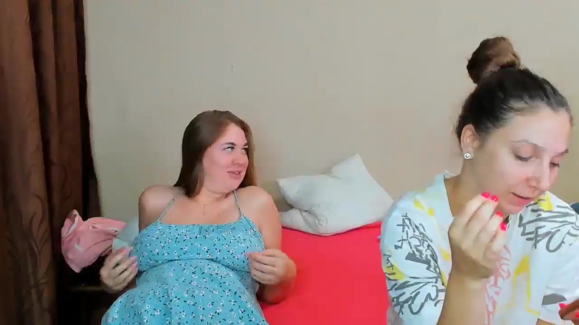 Gallery image thumbnail from IFlowersGirl's myfreecams stream on, 07/18/2024, 10:57 image 18 of 20