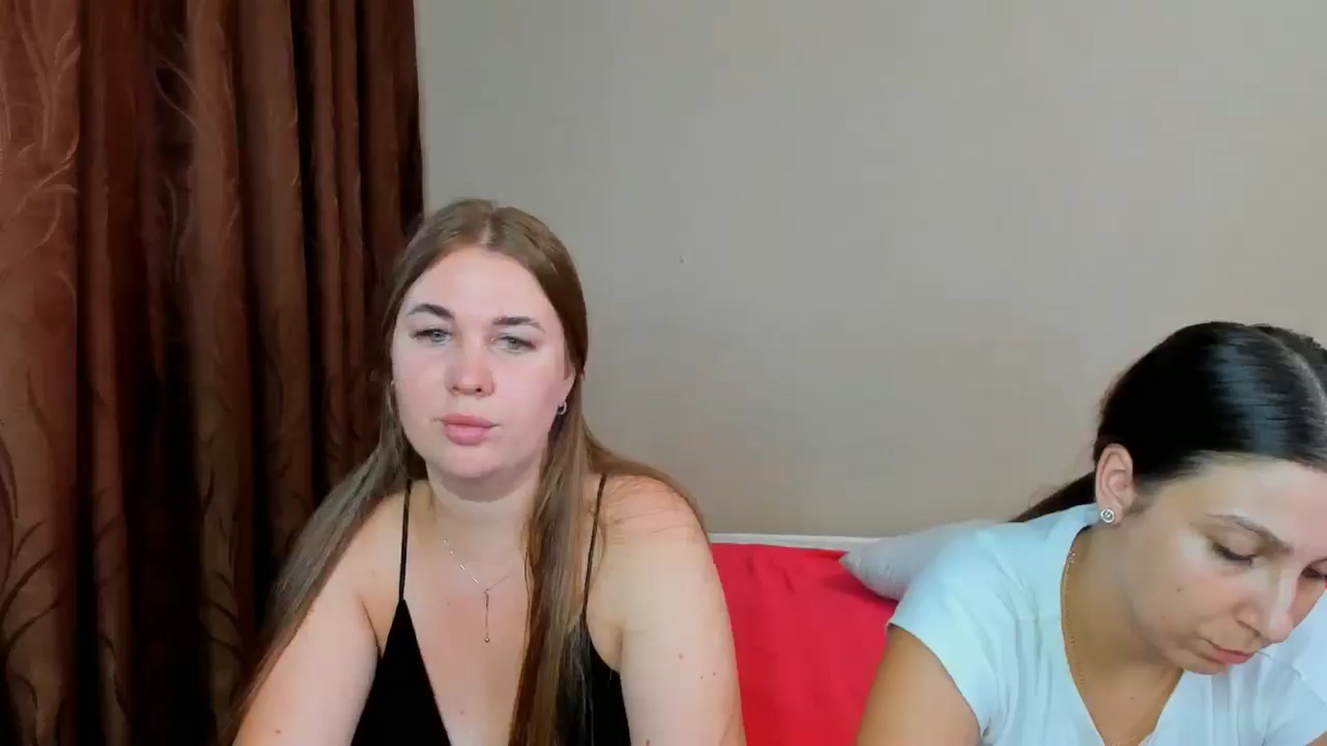 Gallery image thumbnail from IFlowersGirl's myfreecams stream on, 07/19/2024, 11:28 image 19 of 20