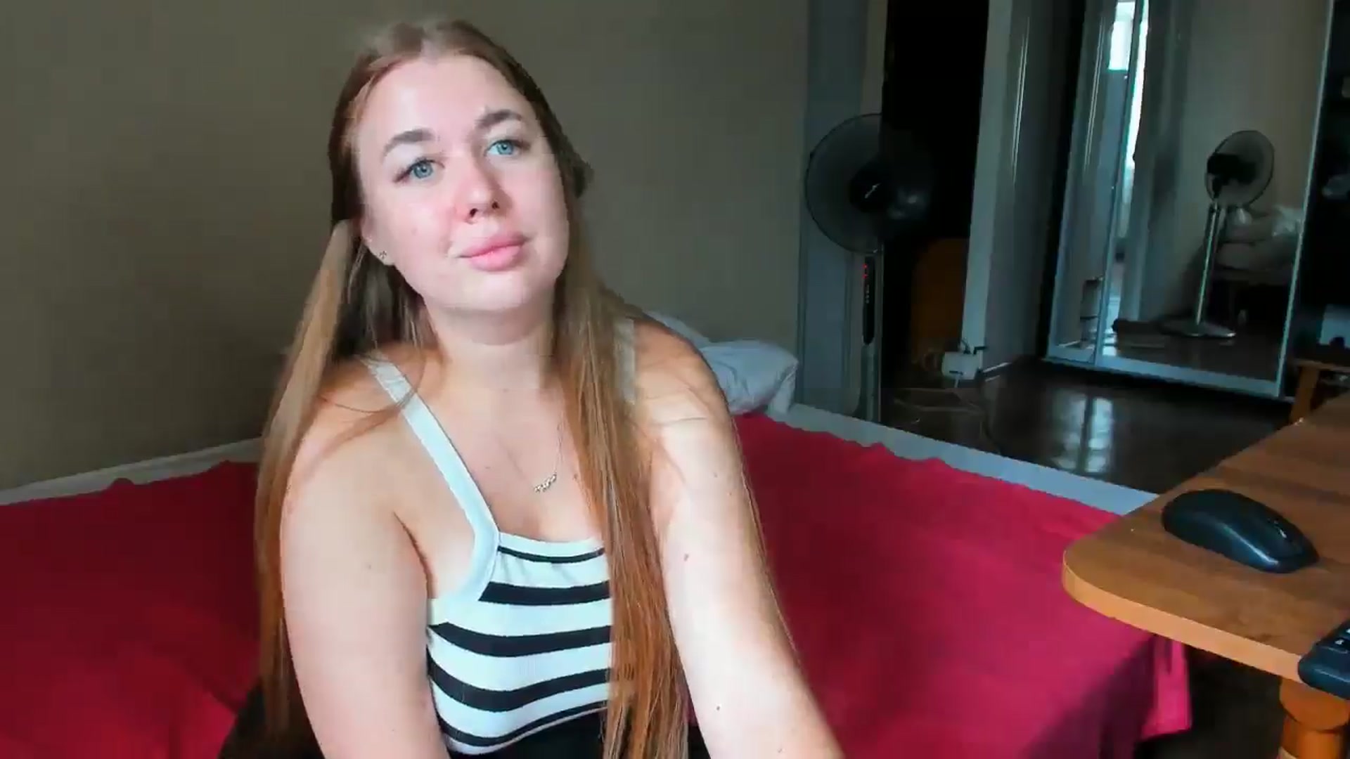 Gallery image thumbnail from IFlowersGirl's myfreecams stream on, 07/26/2024, 10:39 image 15 of 20
