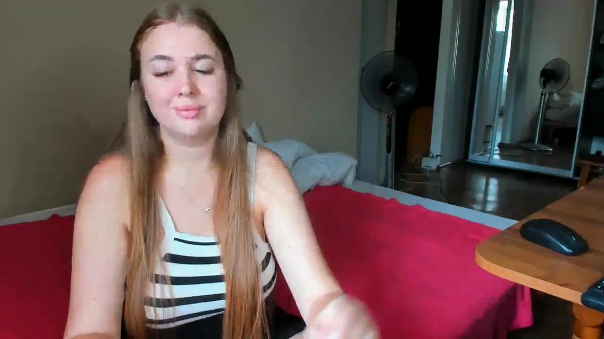 Gallery image thumbnail from IFlowersGirl's myfreecams stream on, 07/26/2024, 10:39 image 18 of 20