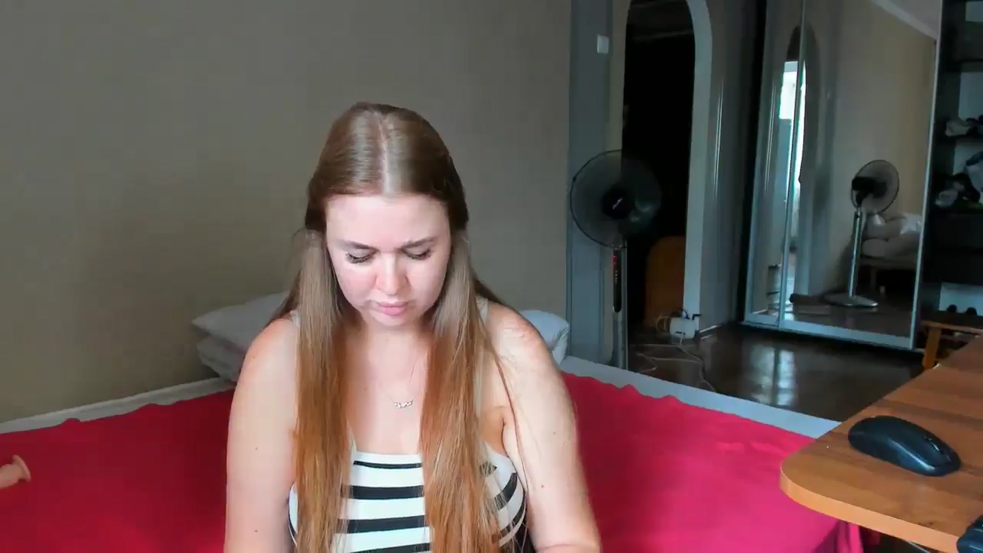 Gallery image thumbnail from IFlowersGirl's myfreecams stream on, 07/26/2024, 10:39 image 7 of 20
