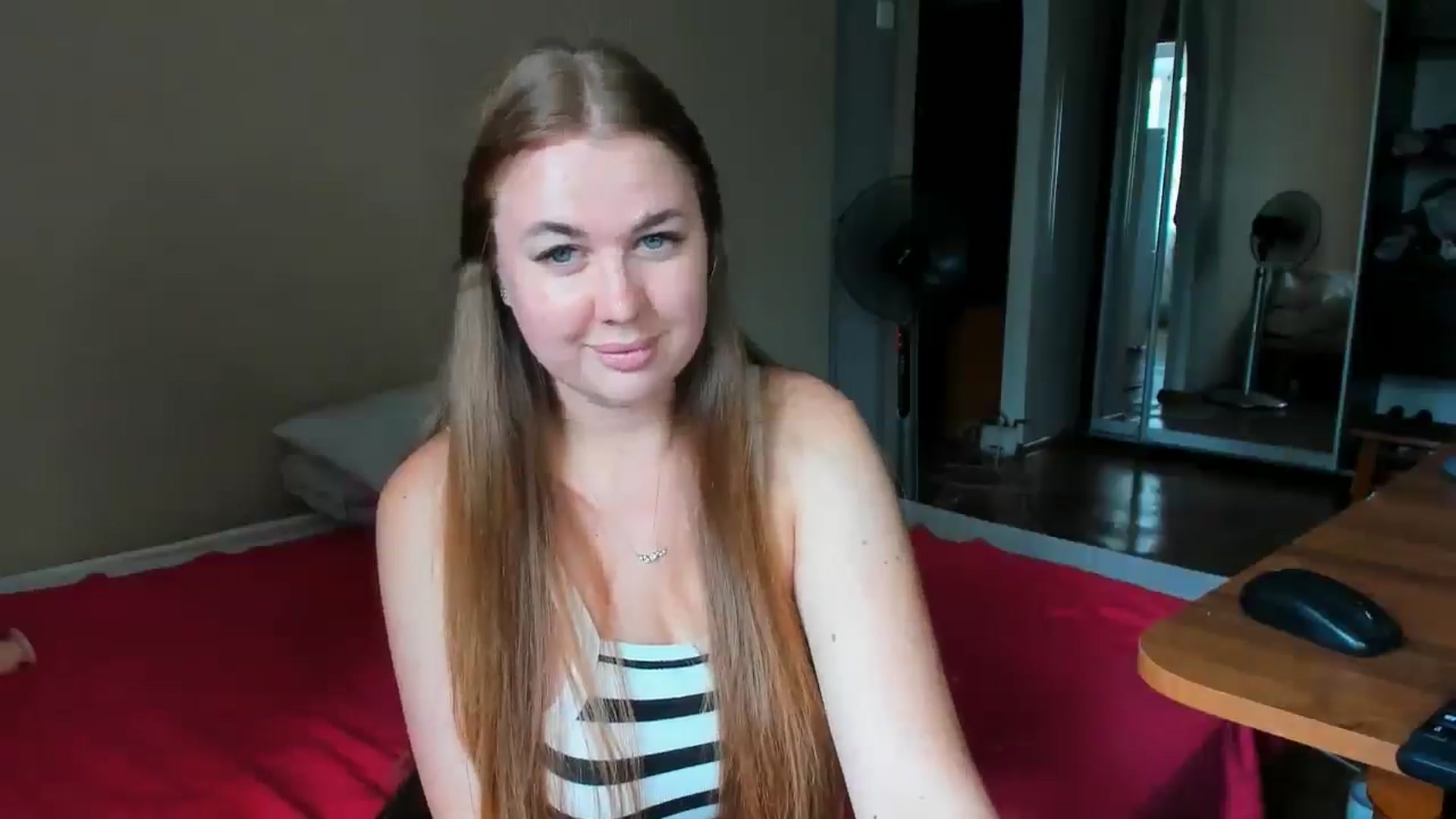 Gallery image thumbnail from IFlowersGirl's myfreecams stream on, 07/26/2024, 10:39 image 3 of 20