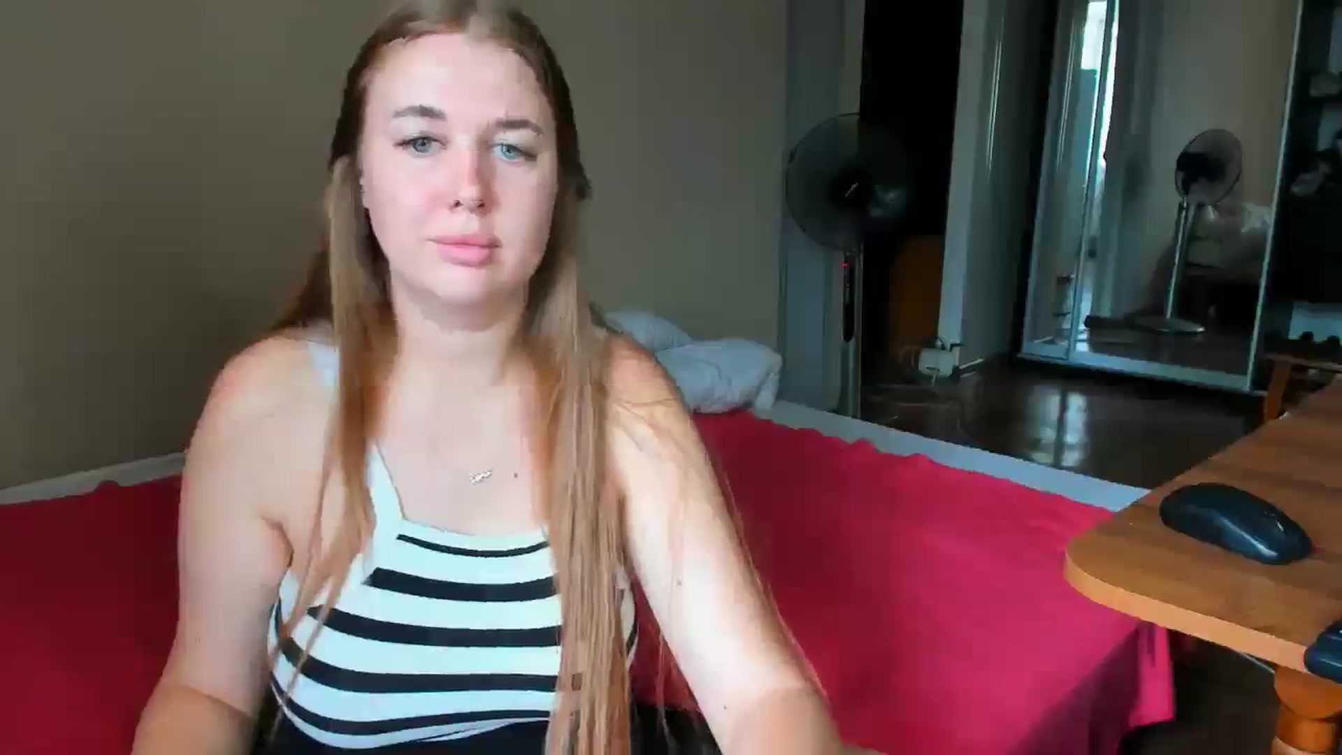 Gallery image thumbnail from IFlowersGirl's myfreecams stream on, 07/26/2024, 10:39 image 14 of 20