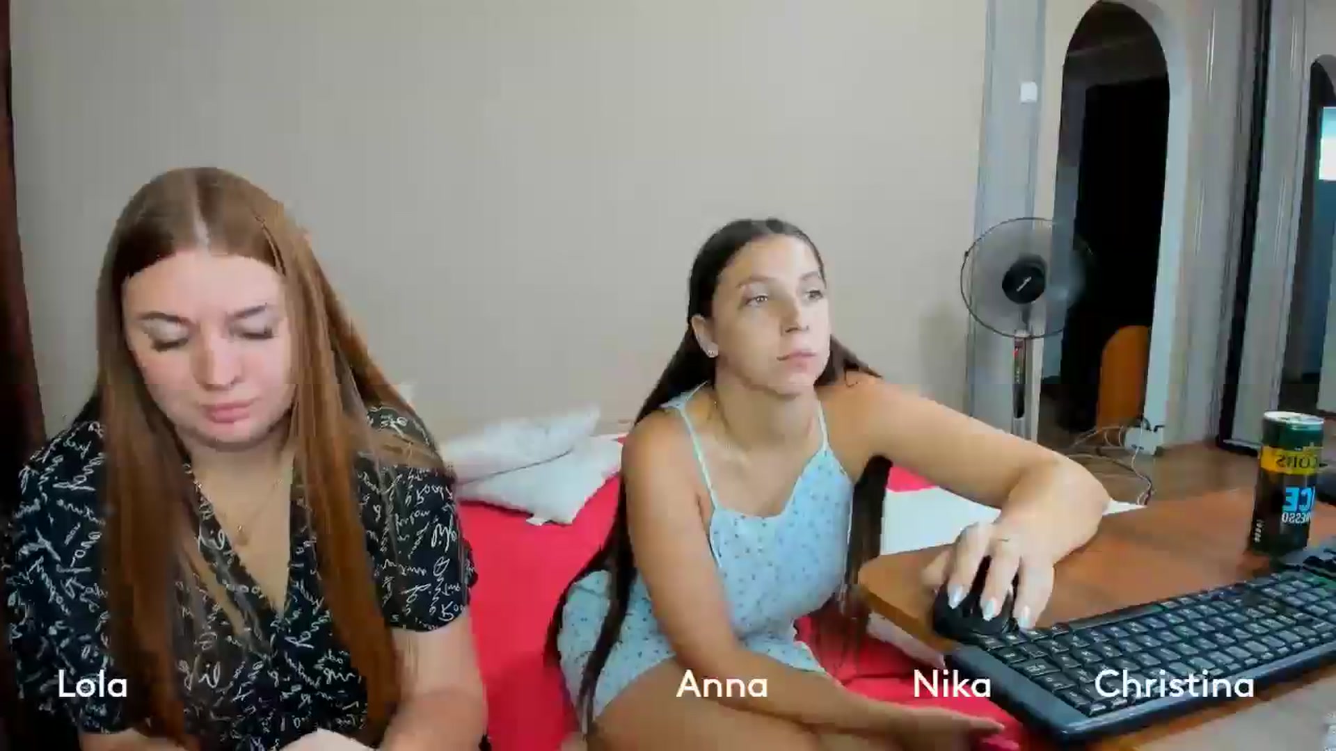 Gallery image thumbnail from IFlowersGirl's myfreecams stream on, 08/01/2024, 09:38 image 10 of 20