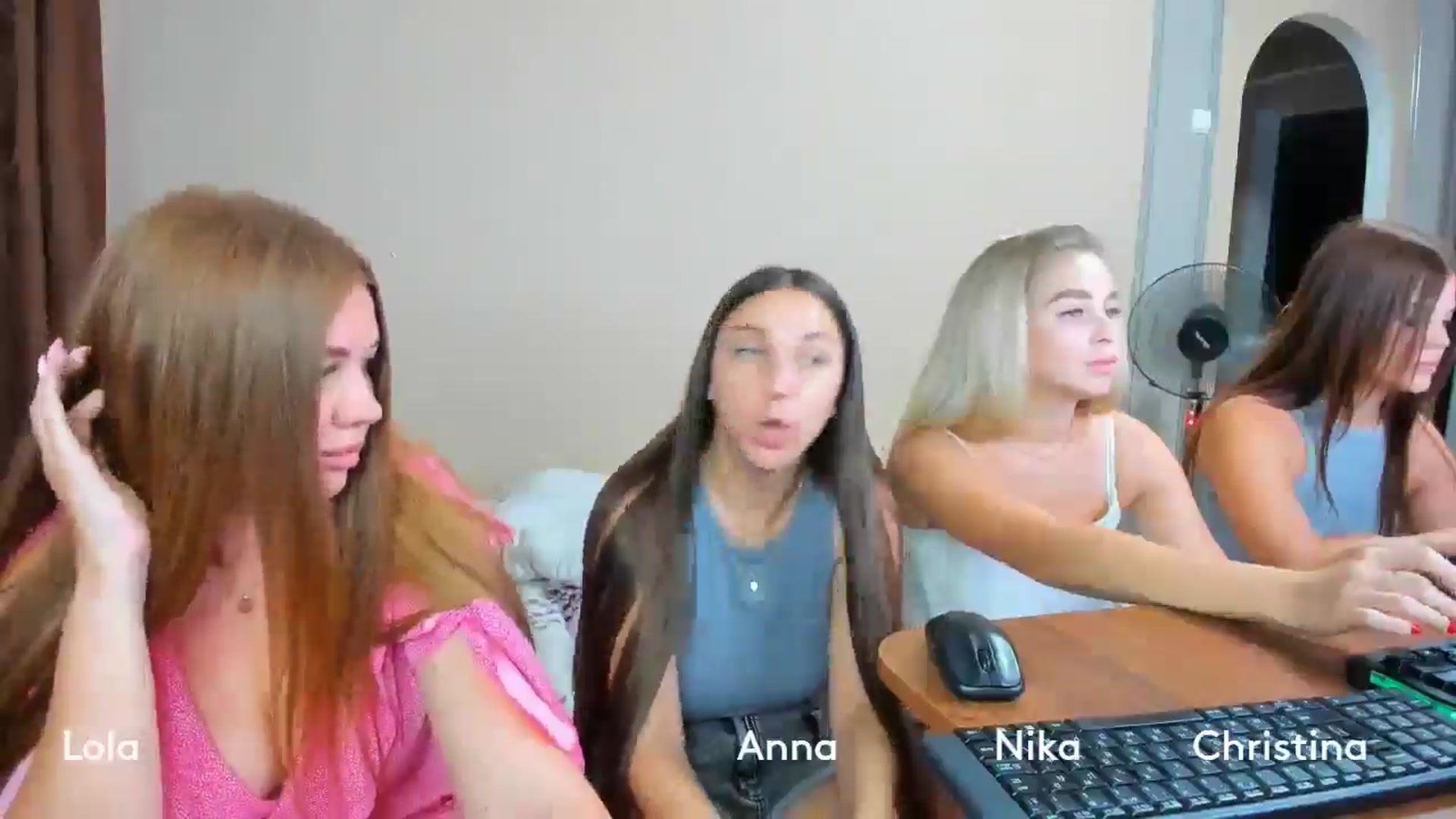 Gallery image thumbnail from IFlowersGirl's myfreecams stream on, 08/07/2024, 07:05 image 17 of 20