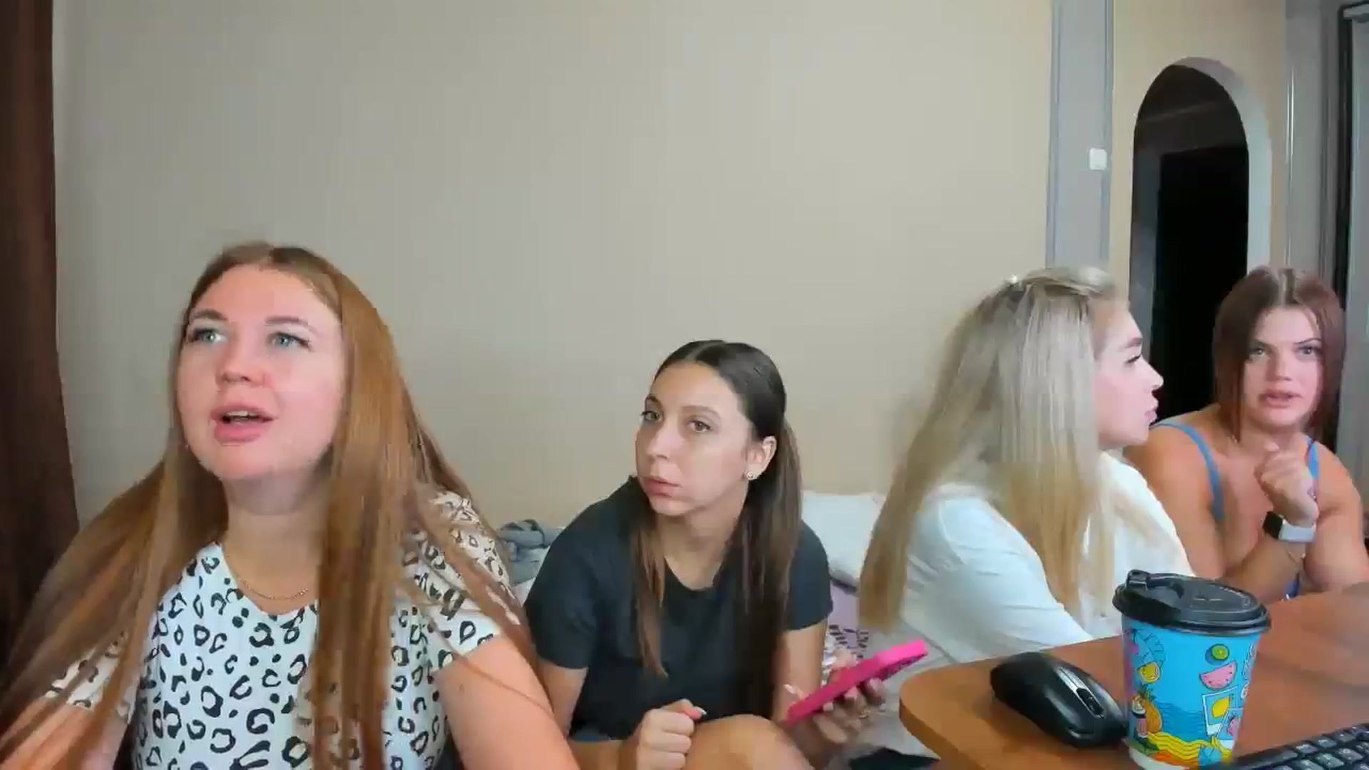 Gallery image thumbnail from IFlowersGirl's myfreecams stream on, 08/08/2024, 08:09 image 4 of 20