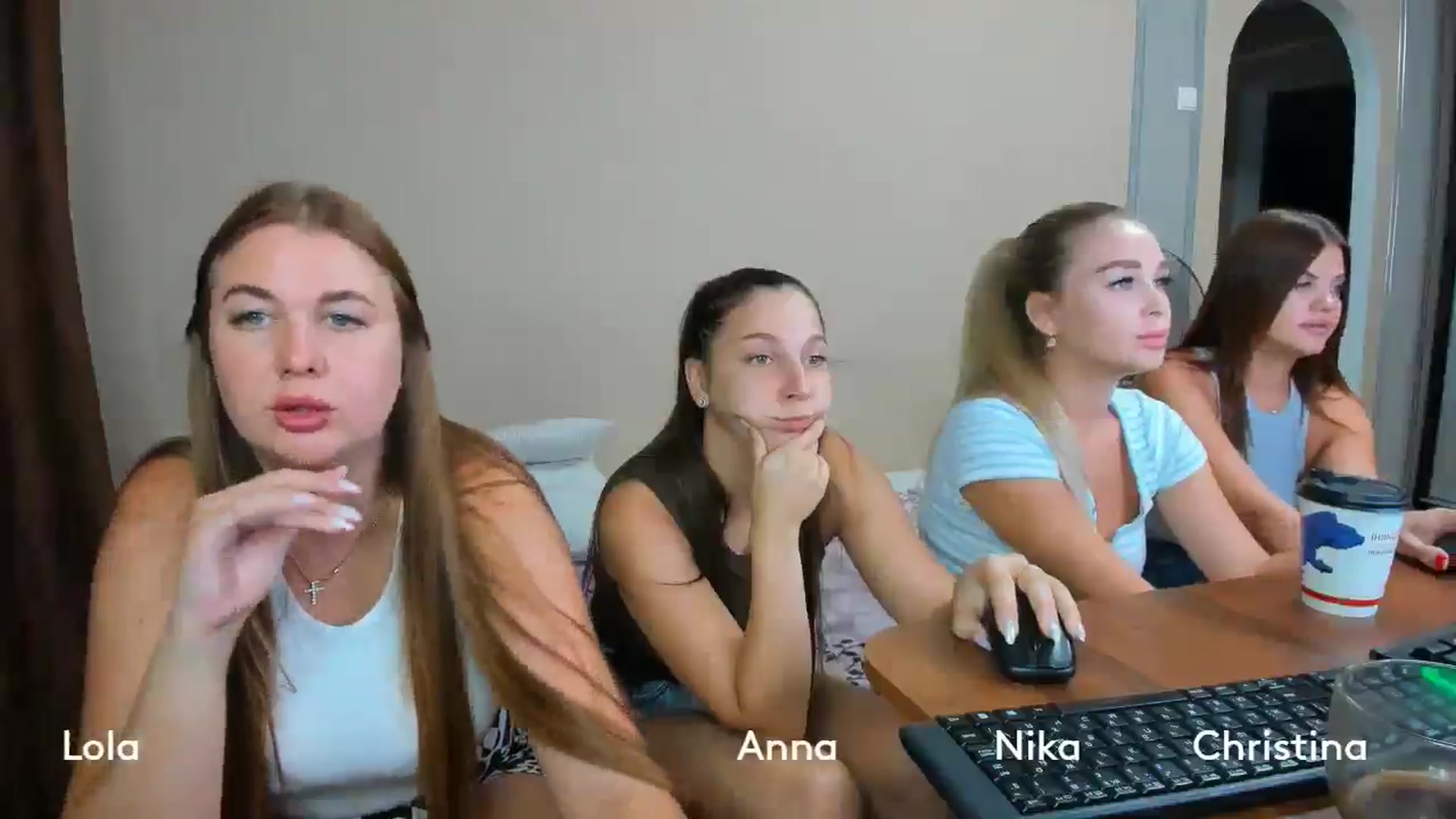 Gallery image thumbnail from IFlowersGirl's myfreecams stream on, 08/12/2024, 08:27 image 12 of 20