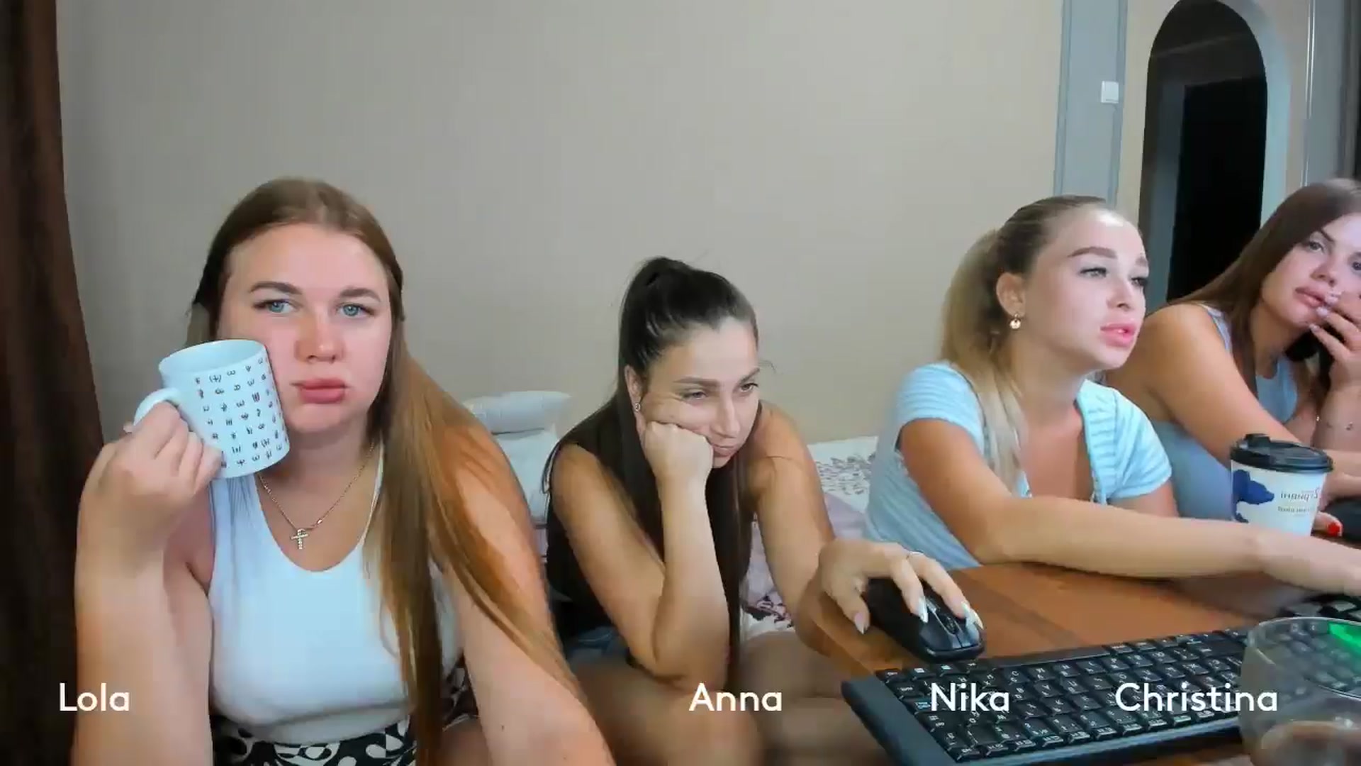 Gallery image thumbnail from IFlowersGirl's myfreecams stream on, 08/12/2024, 08:27 image 11 of 20