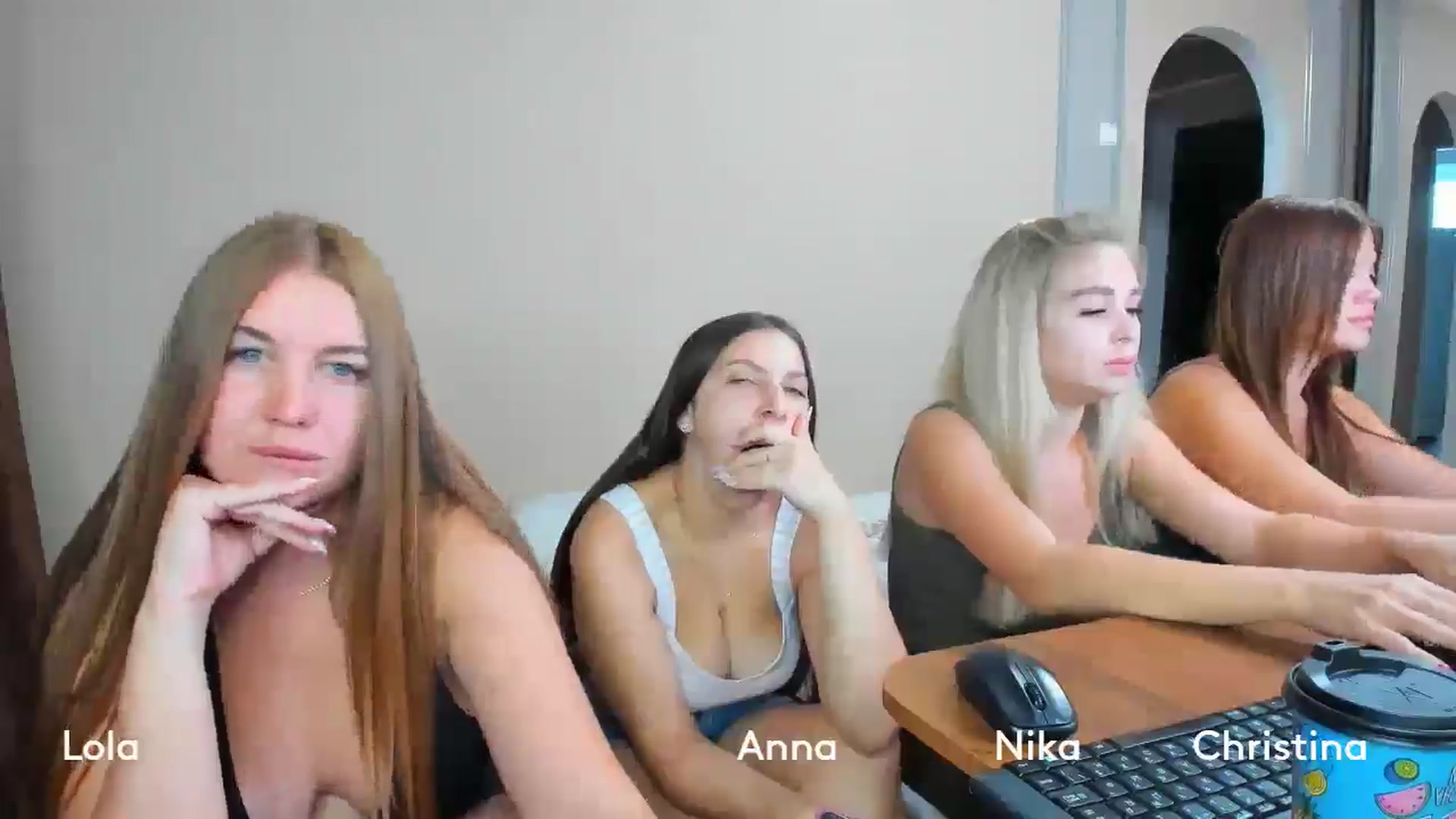 Gallery image thumbnail from IFlowersGirl's myfreecams stream on, 08/13/2024, 08:15 image 4 of 20
