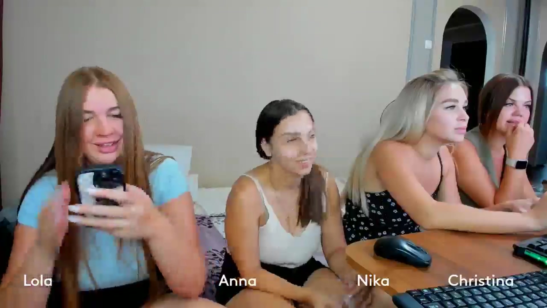 Gallery image thumbnail from IFlowersGirl's myfreecams stream on, 08/15/2024, 09:15 image 9 of 20