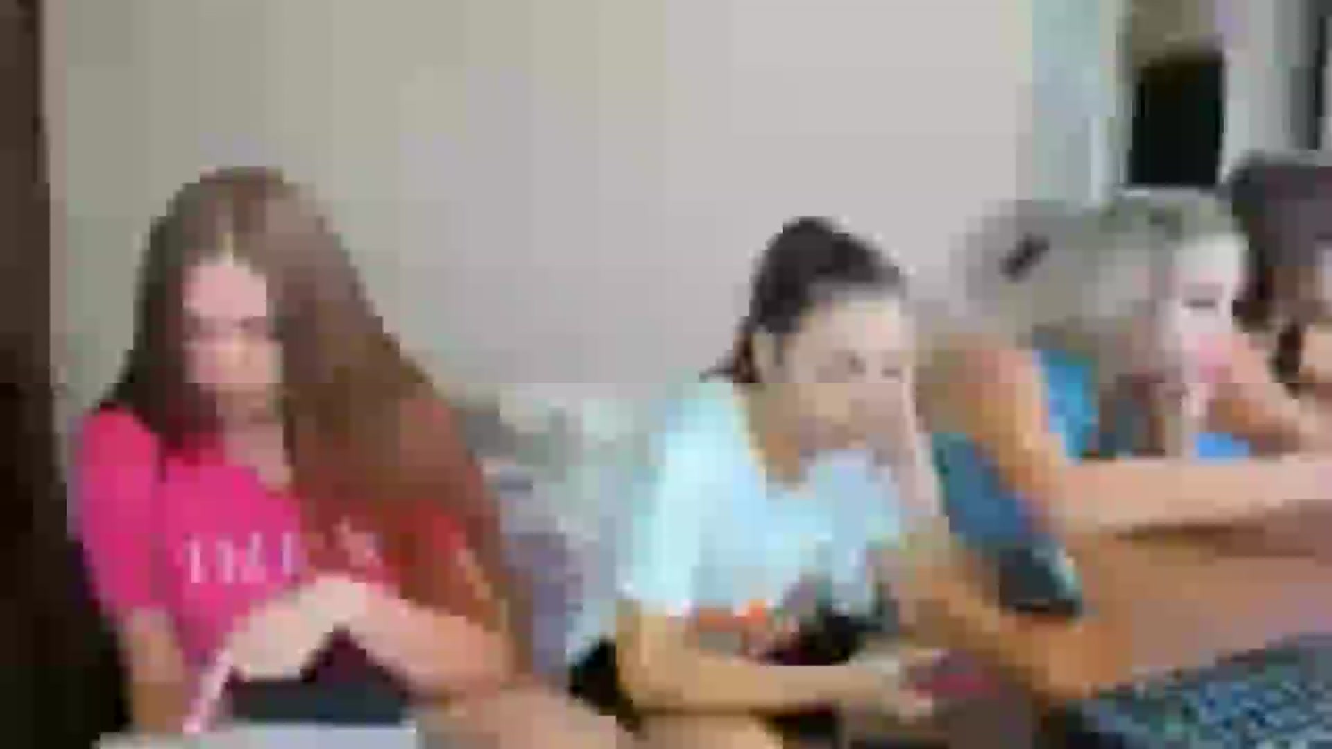Gallery image thumbnail from IFlowersGirl's myfreecams stream on, 08/16/2024, 09:31 image 2 of 20