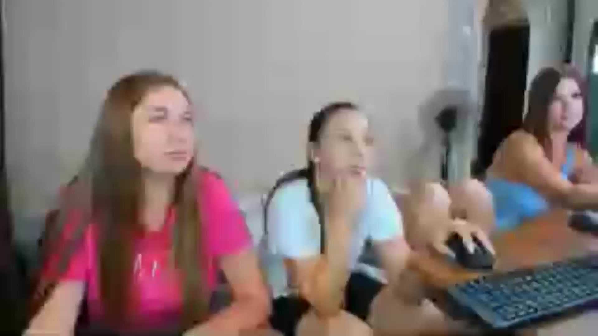 Gallery image thumbnail from IFlowersGirl's myfreecams stream on, 08/16/2024, 10:41 image 6 of 20