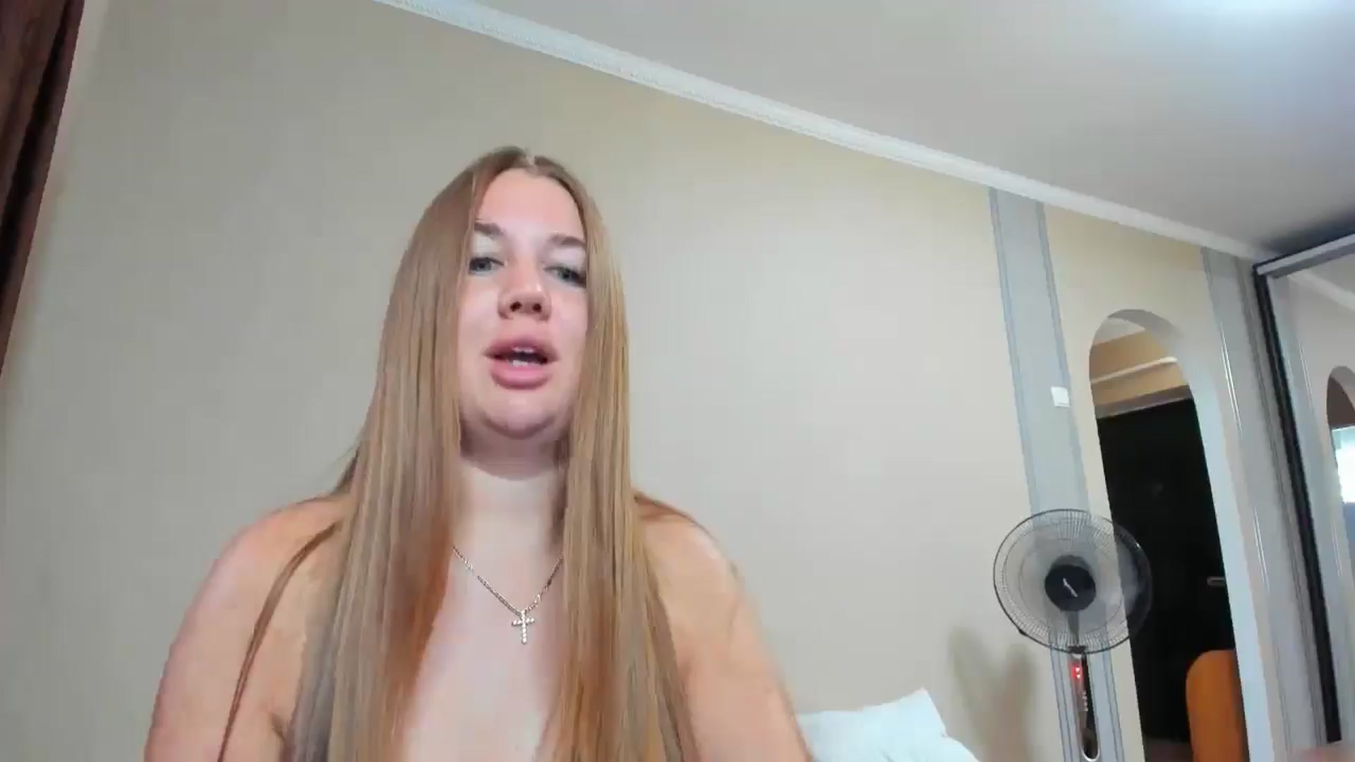 Gallery image thumbnail from IFlowersGirl's myfreecams stream on, 08/16/2024, 14:24 image 11 of 20