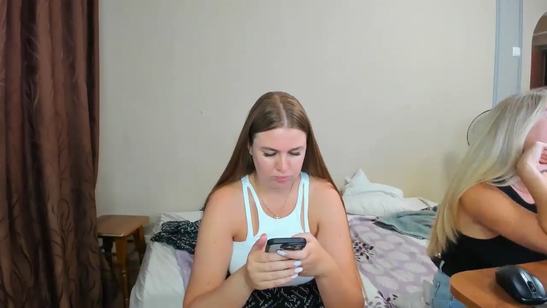Gallery image thumbnail from IFlowersGirl's myfreecams stream on, 08/17/2024, 09:02 image 7 of 20