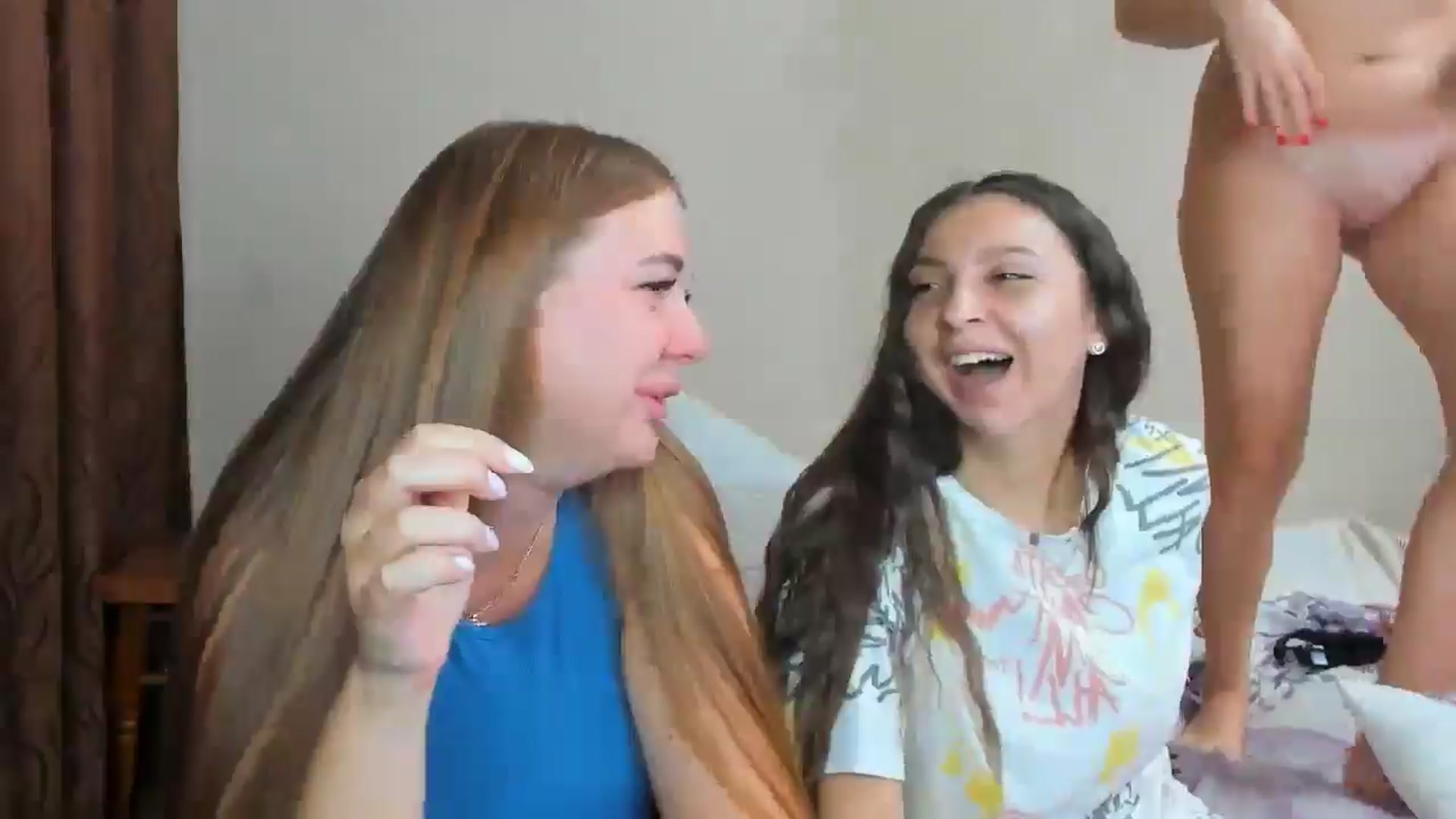 Gallery image thumbnail from IFlowersGirl's myfreecams stream on, 08/20/2024, 07:21 image 11 of 20